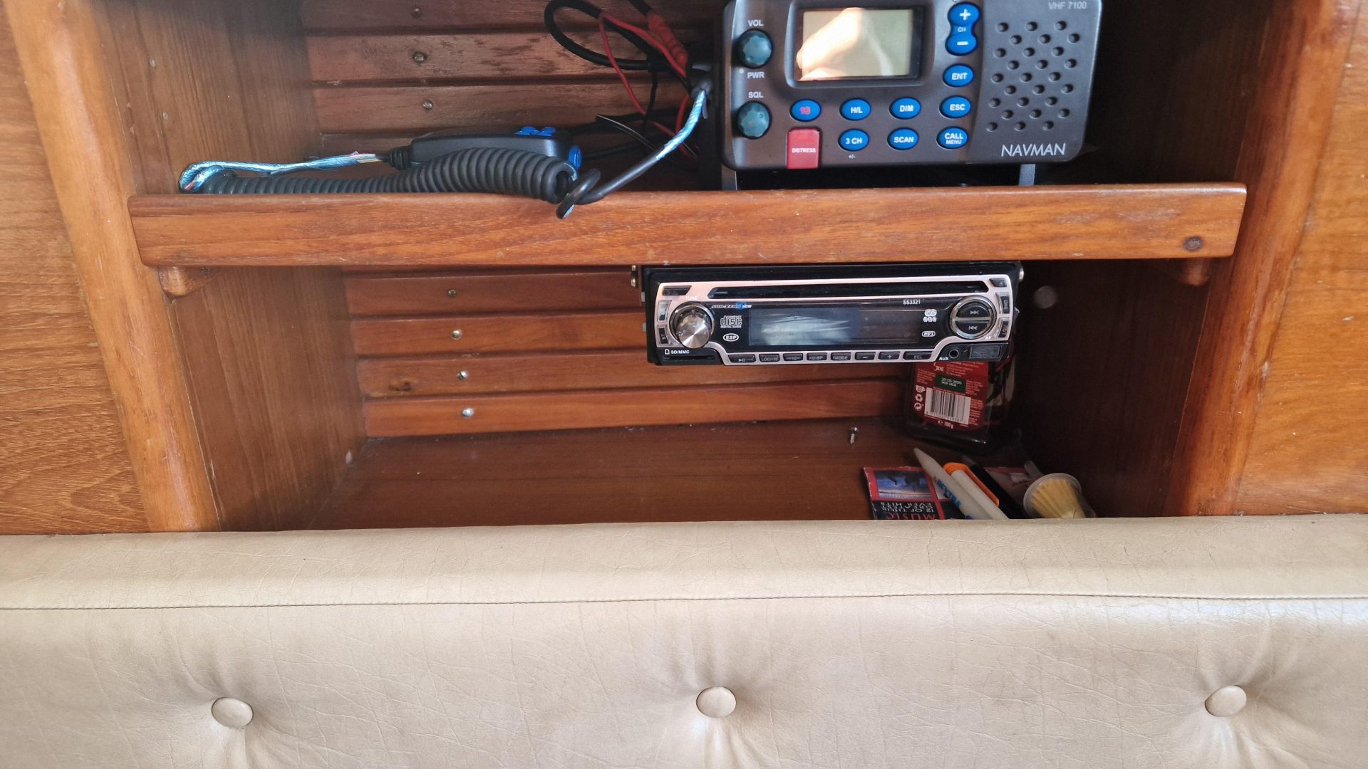 Hunter Delta 25