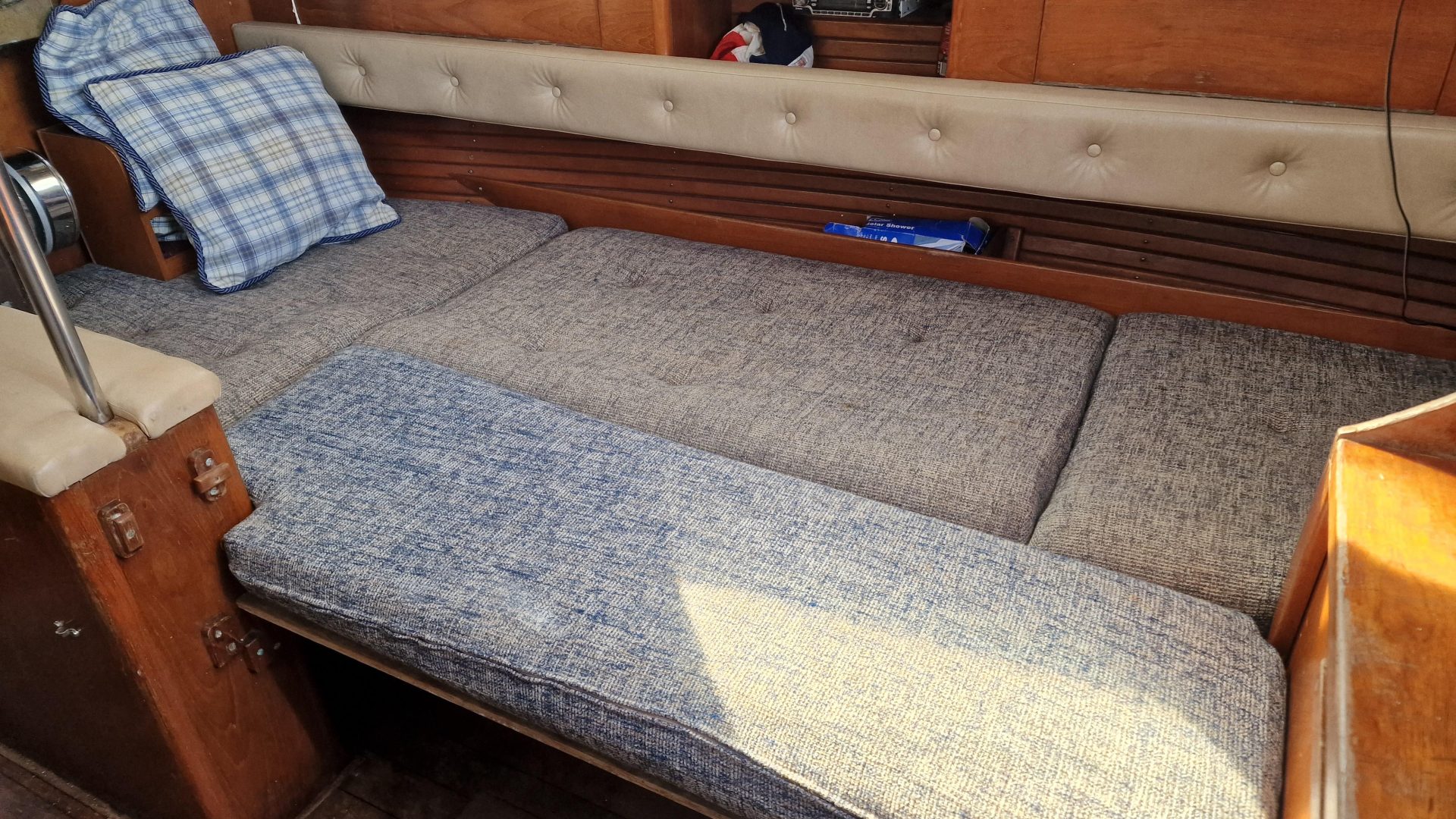 Hunter Delta 25