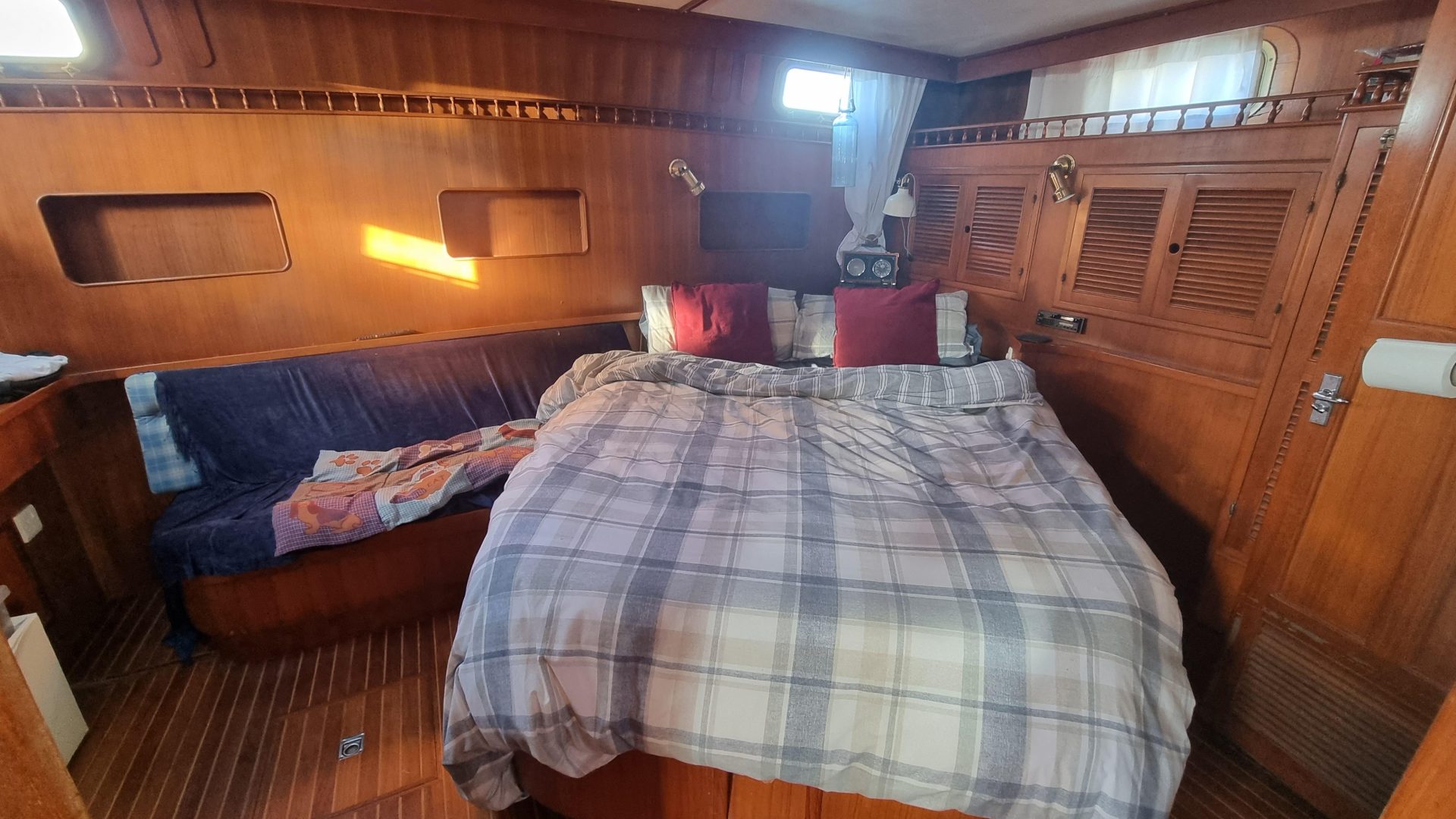 Trader 50