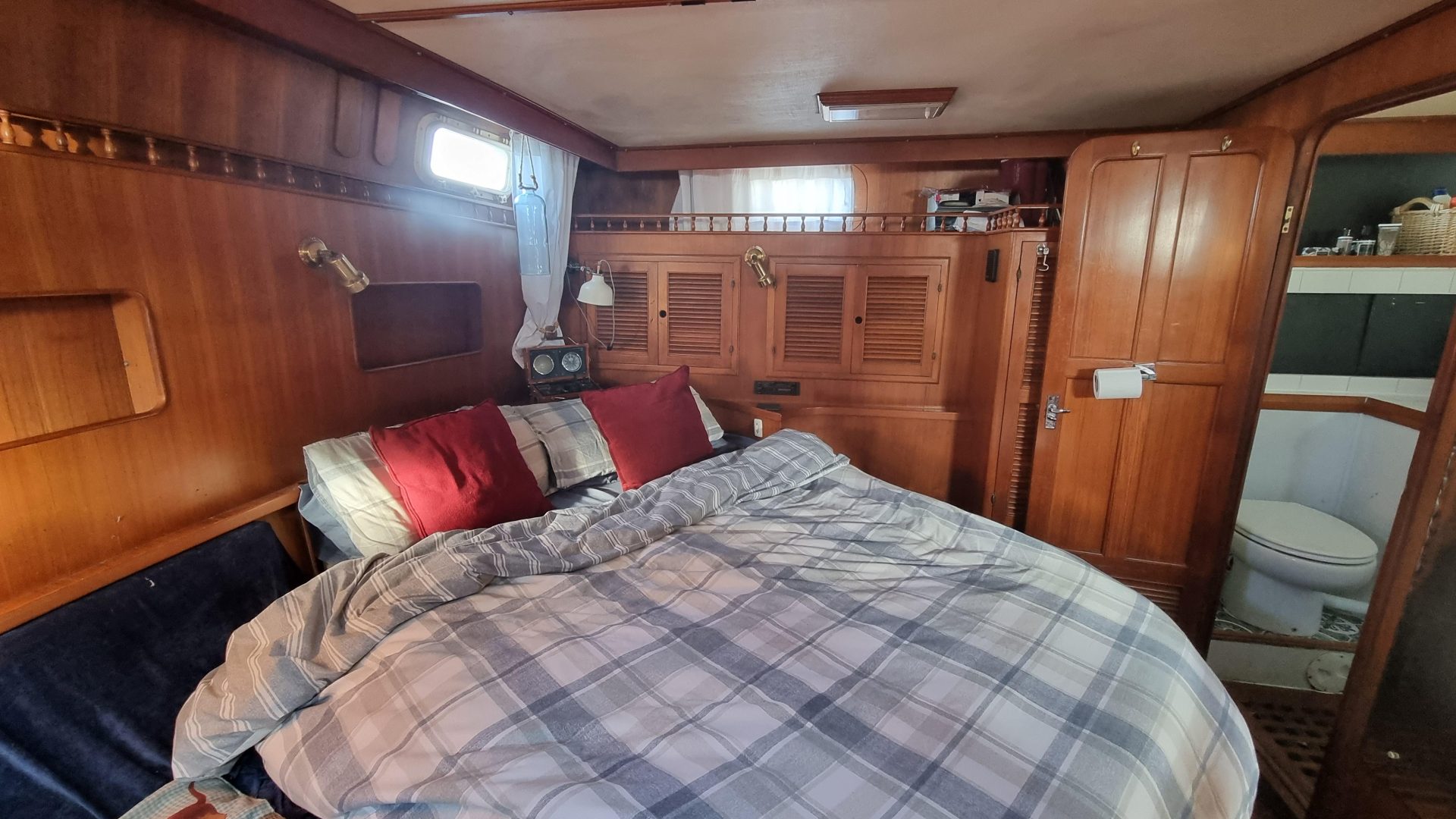 Trader 50