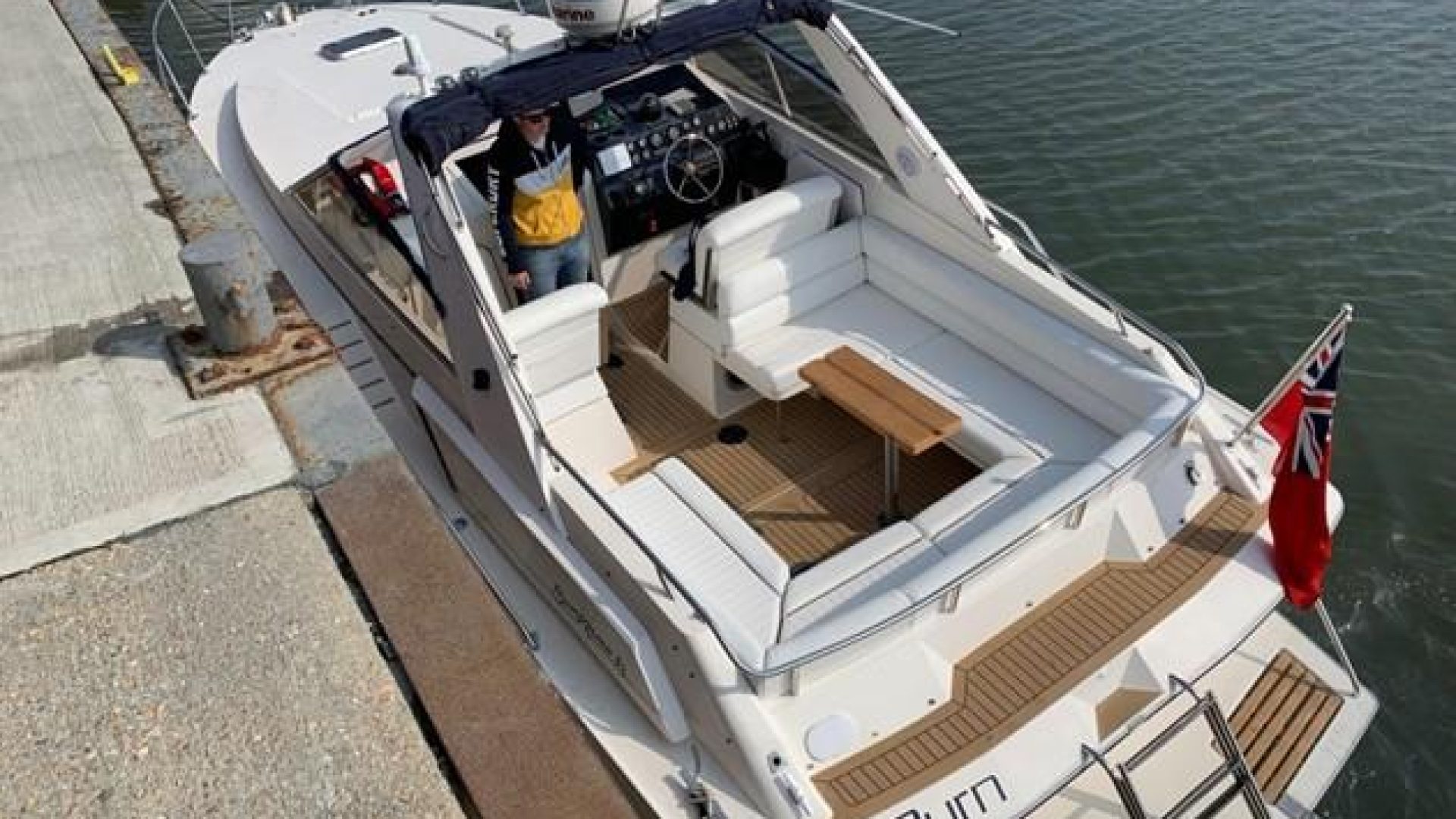 Sunseeker San Remo 33