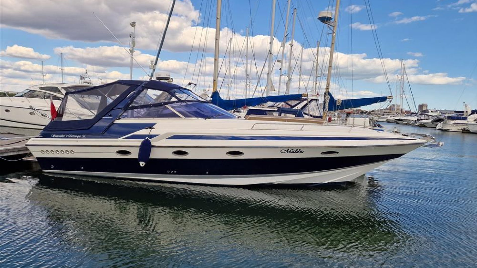 Sunseeker Martinique 36