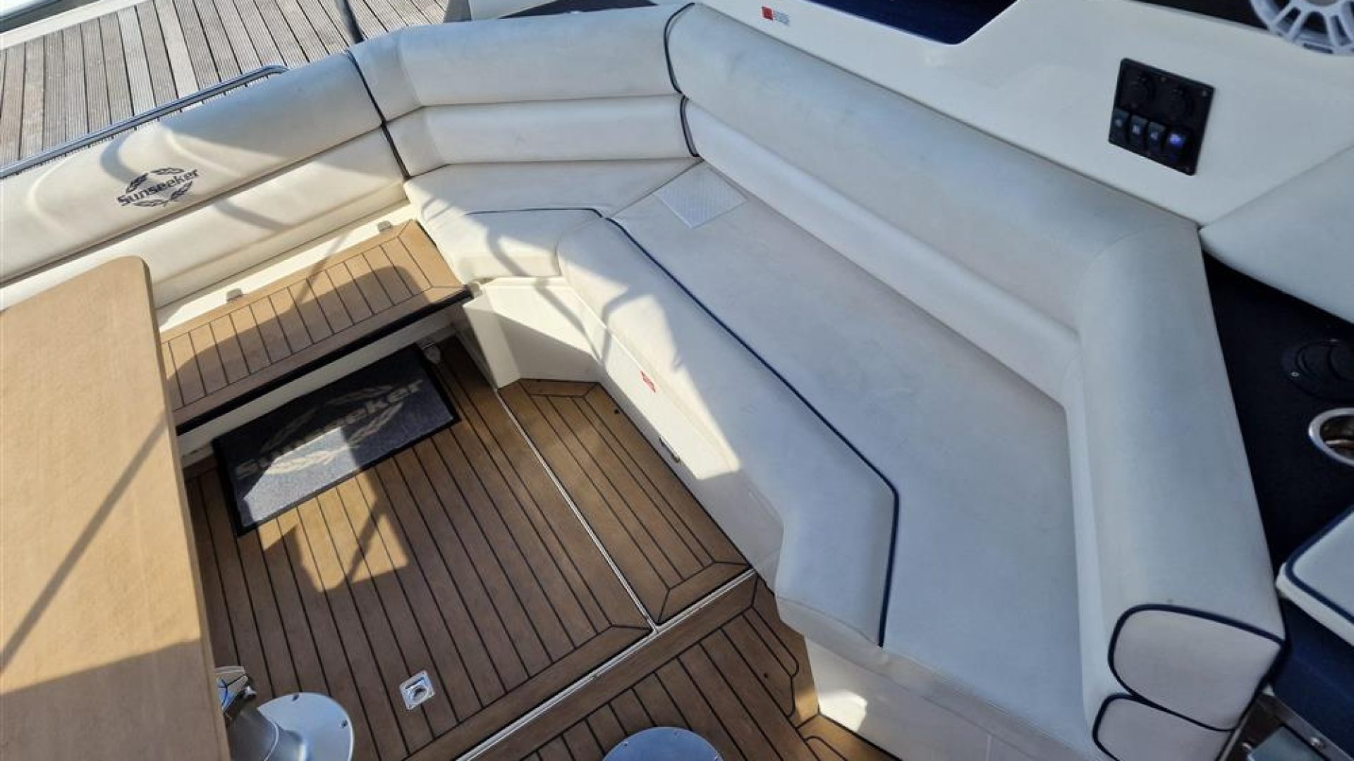 Sunseeker Martinique 36