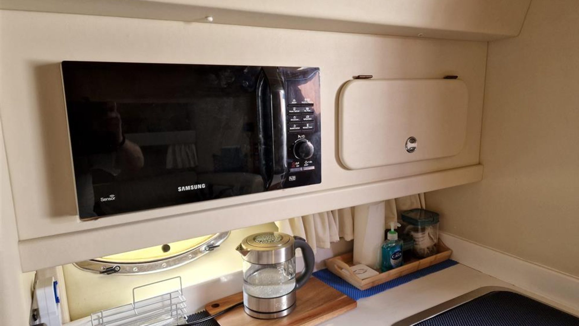 Sunseeker Martinique 36