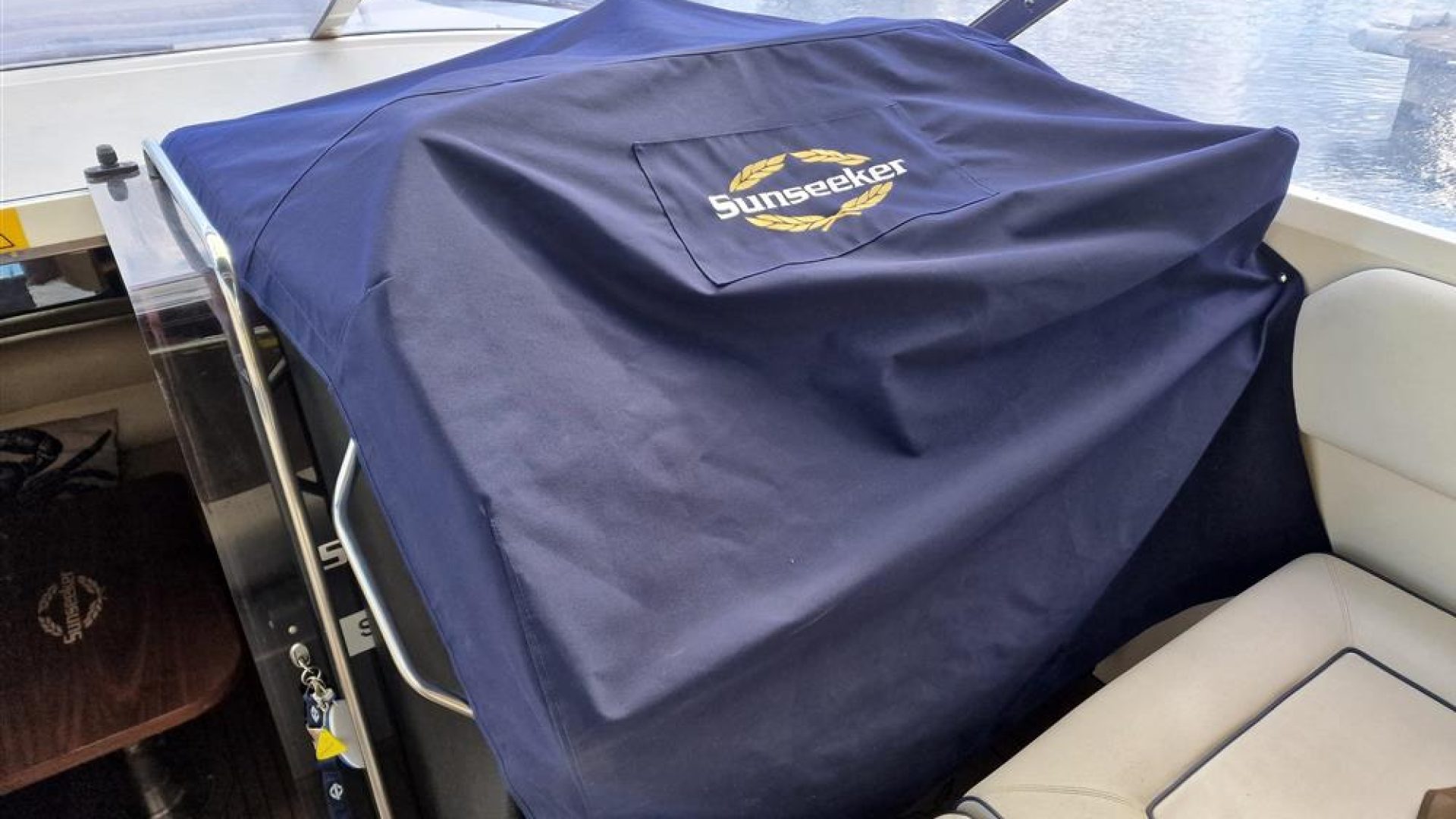 Sunseeker Martinique 36