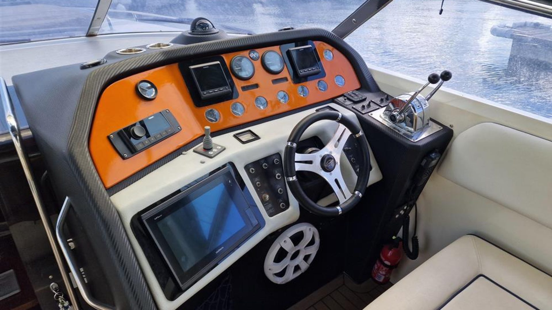 Sunseeker Martinique 36