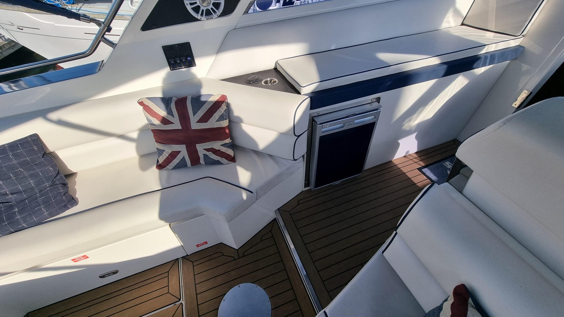 Sunseeker Martinique 36