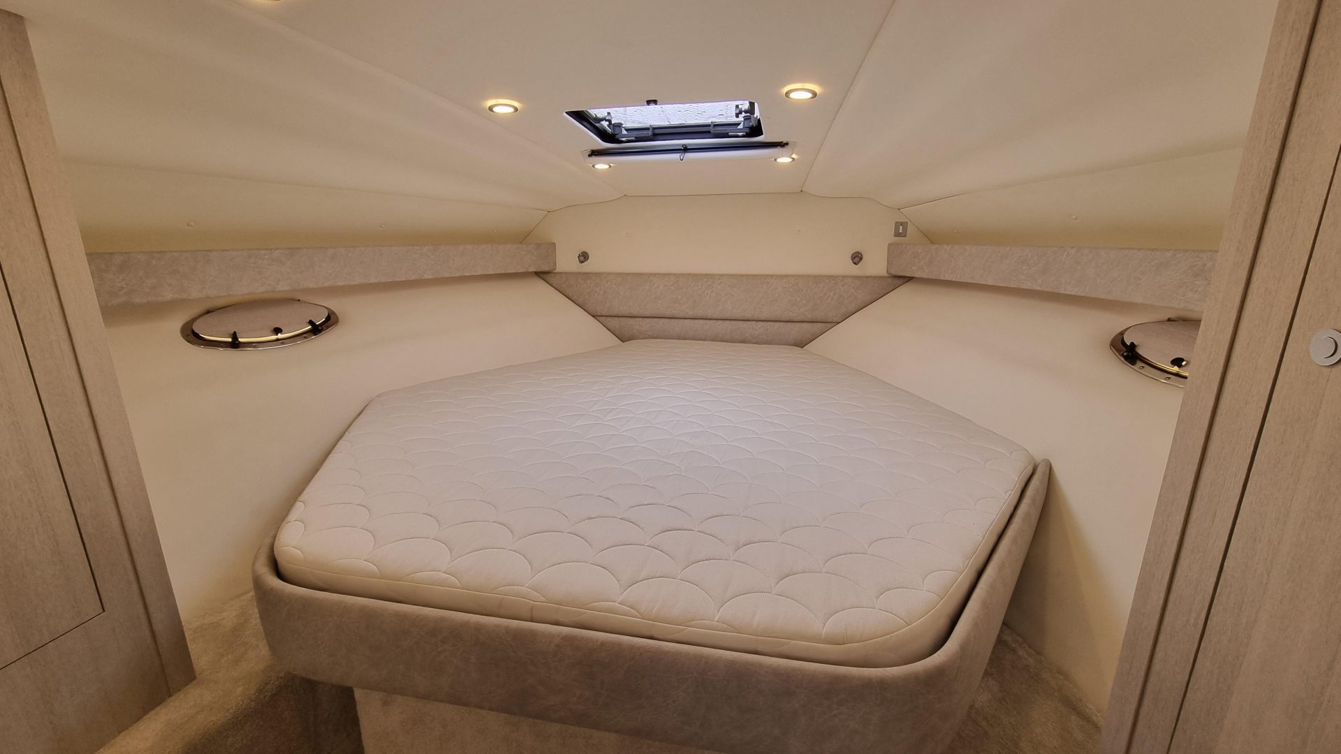 Sunseeker Martinique 36