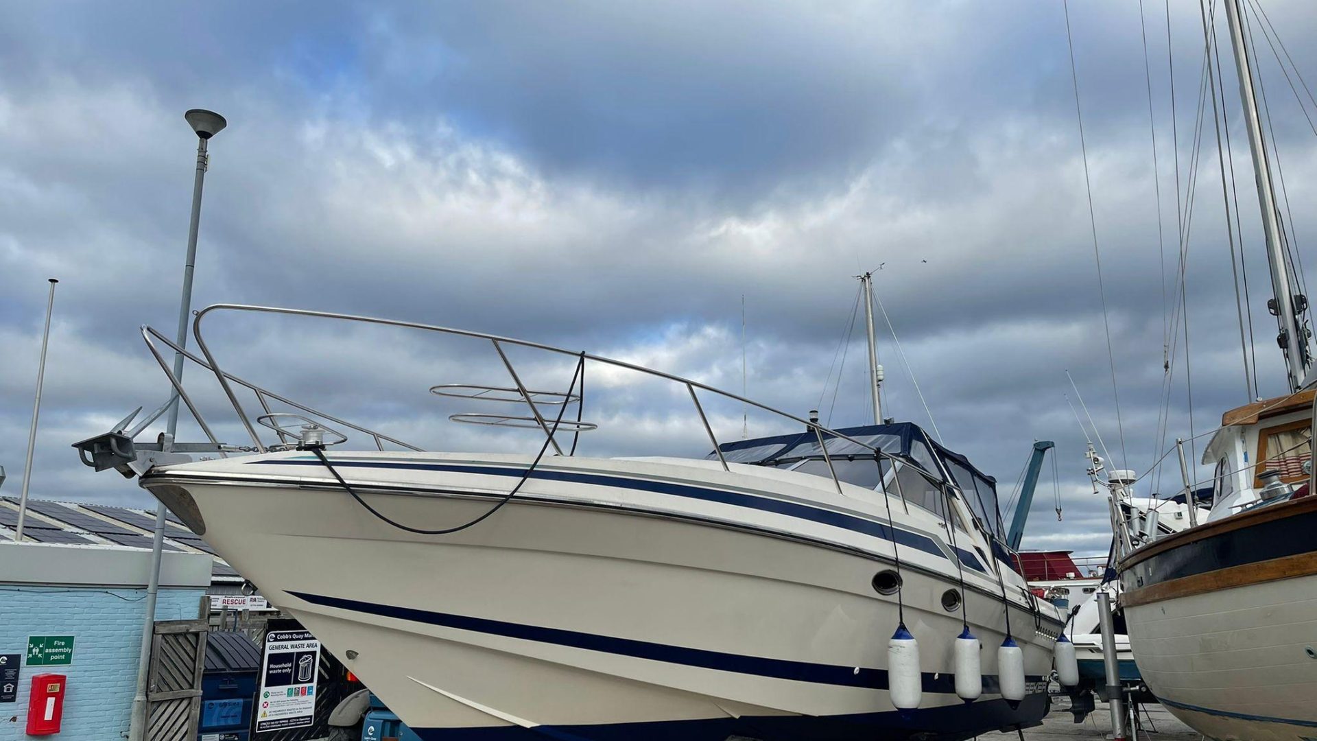 Sunseeker San Remo 33