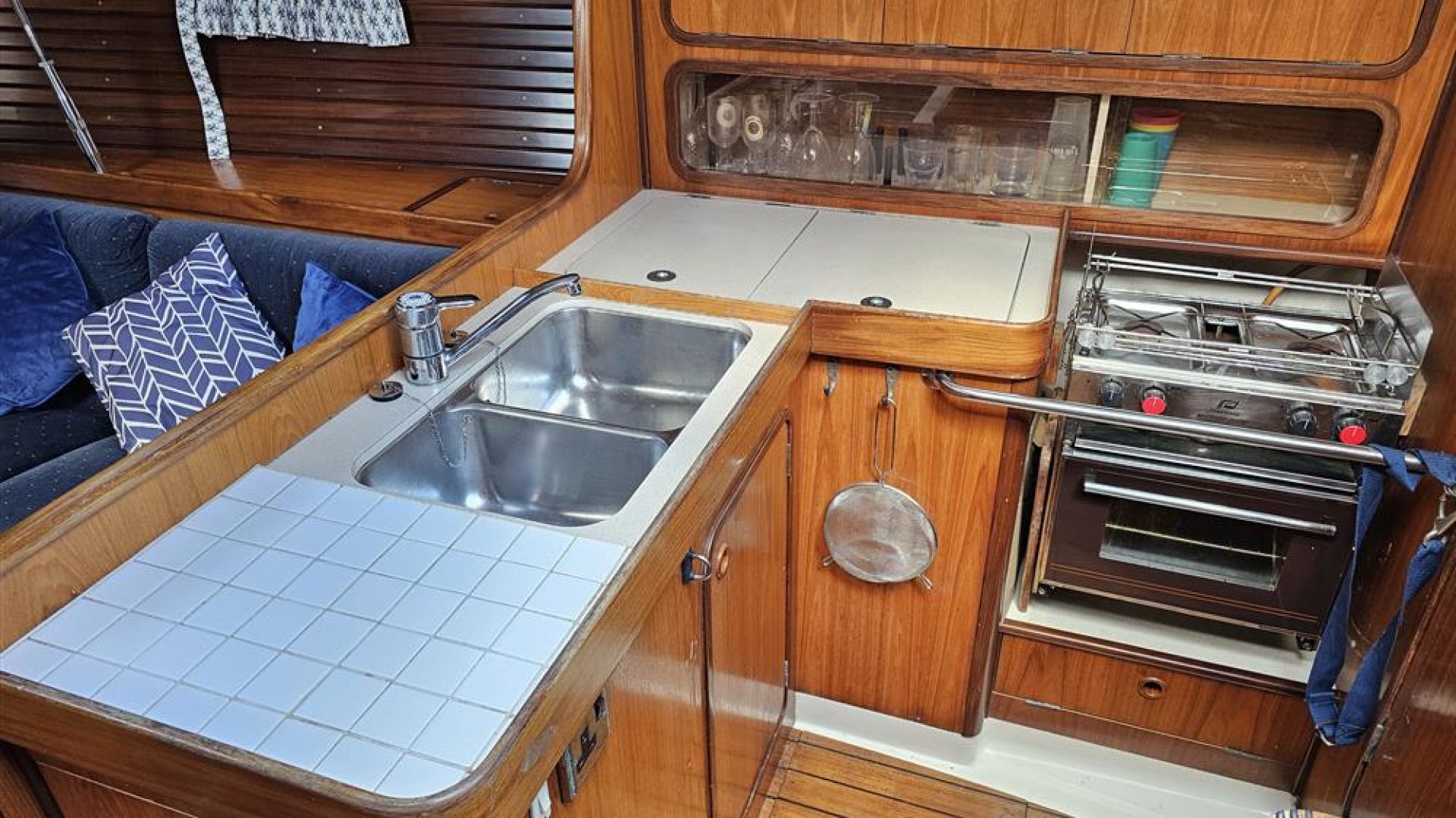 Beneteau Oceanics 390