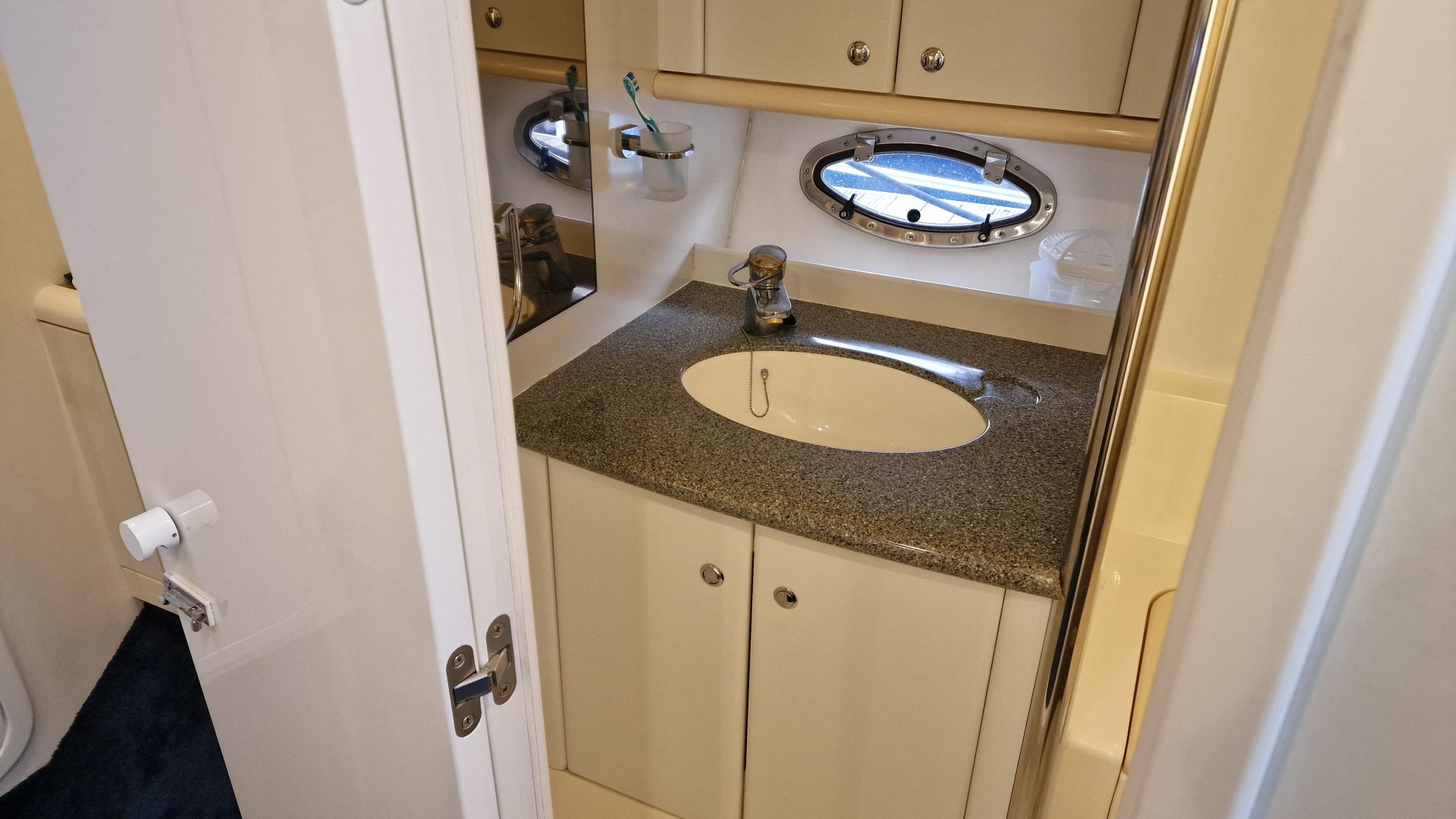 Sunseeker Martinique 39