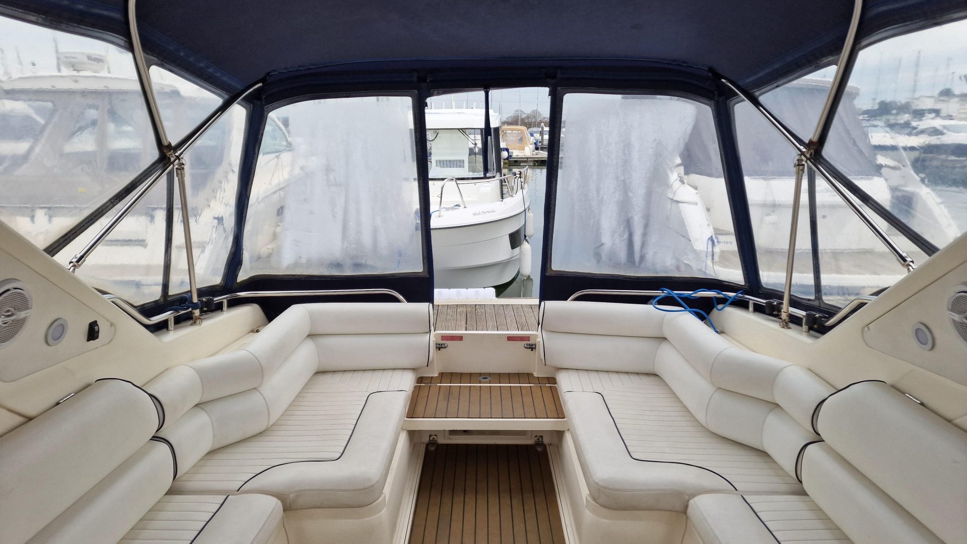 Sunseeker Martinique 39