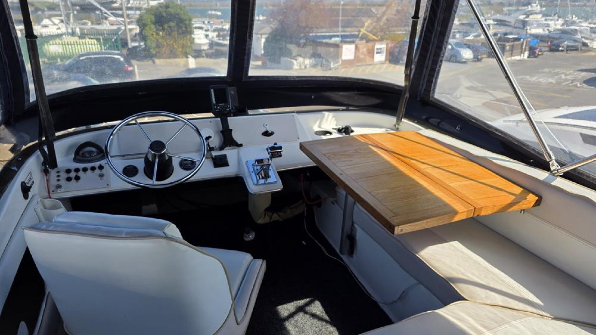 Bayliner Classic 2858