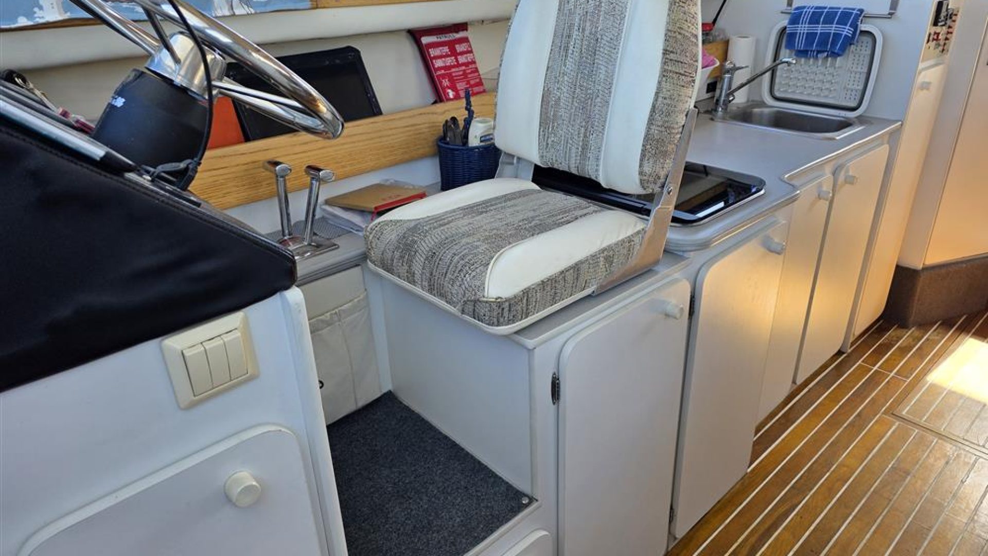 Bayliner Classic 2858