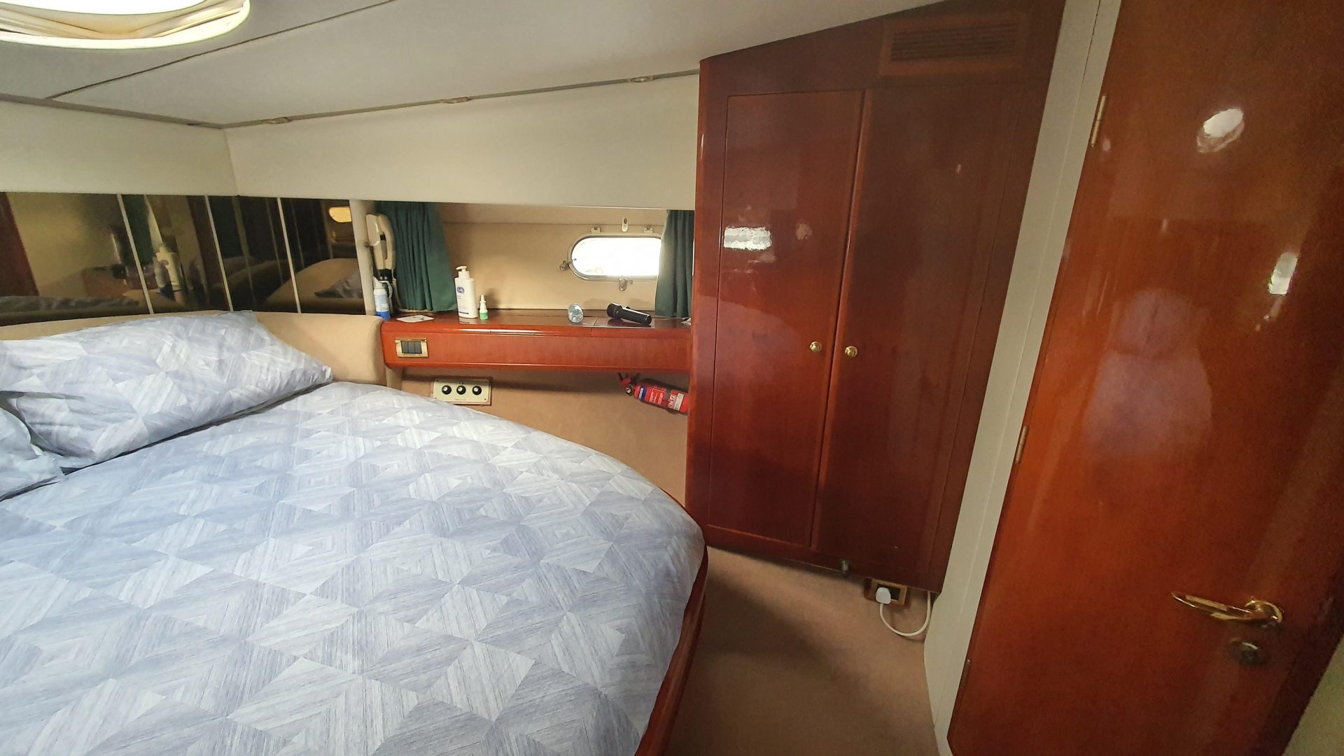 Fairline Squadron 59