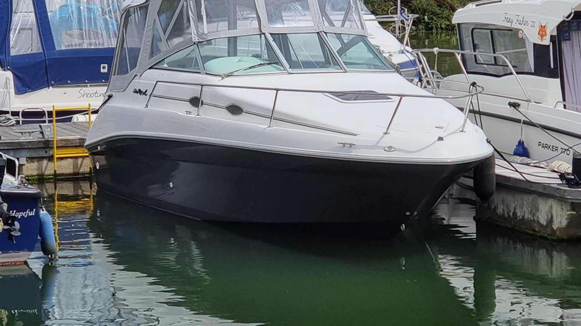 Sea Ray Sundancer 240