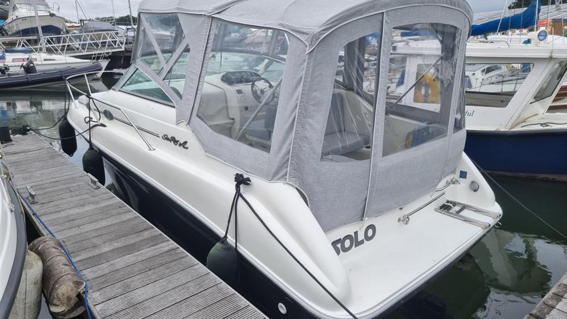 Sea Ray Sundancer 240