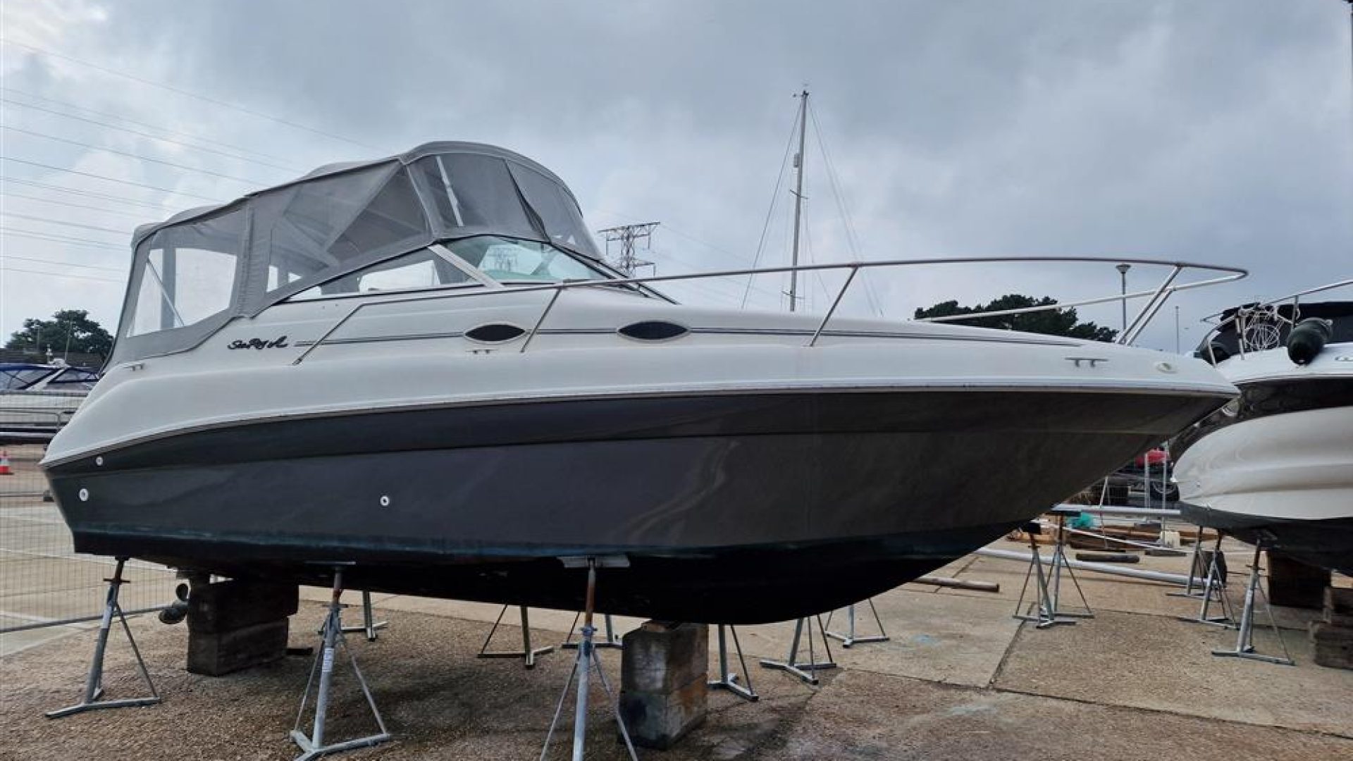 Sea Ray Sundancer 240