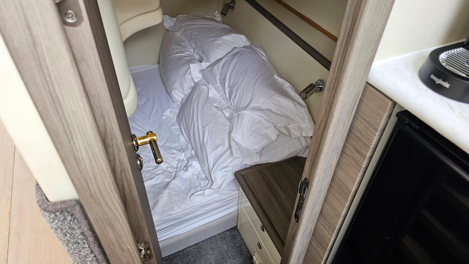 Sunseeker Manhattan 46
