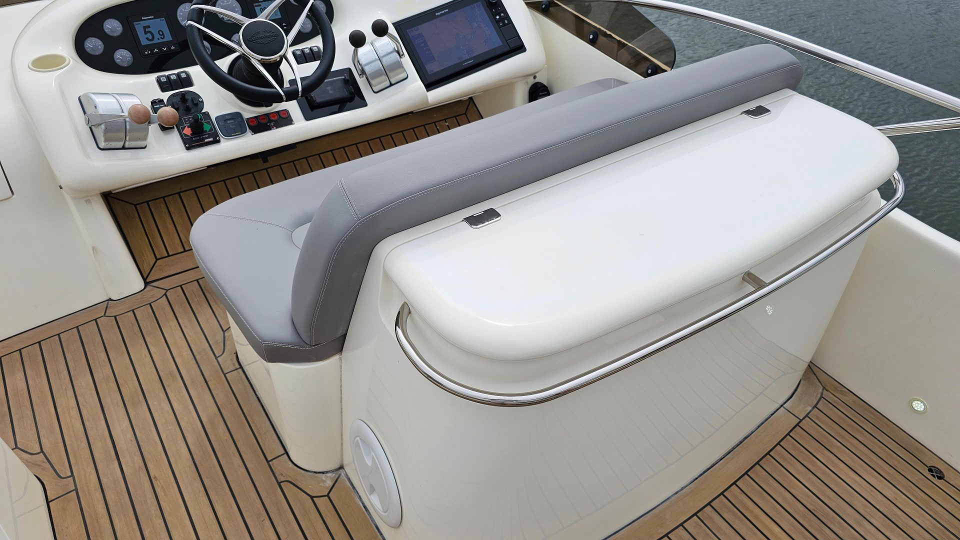 Sunseeker Manhattan 46