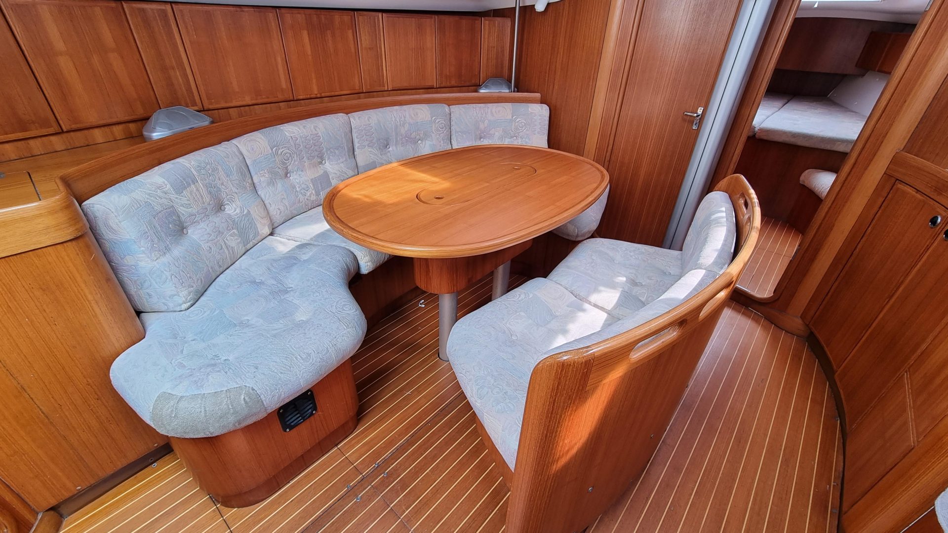X-Yachts X-382
