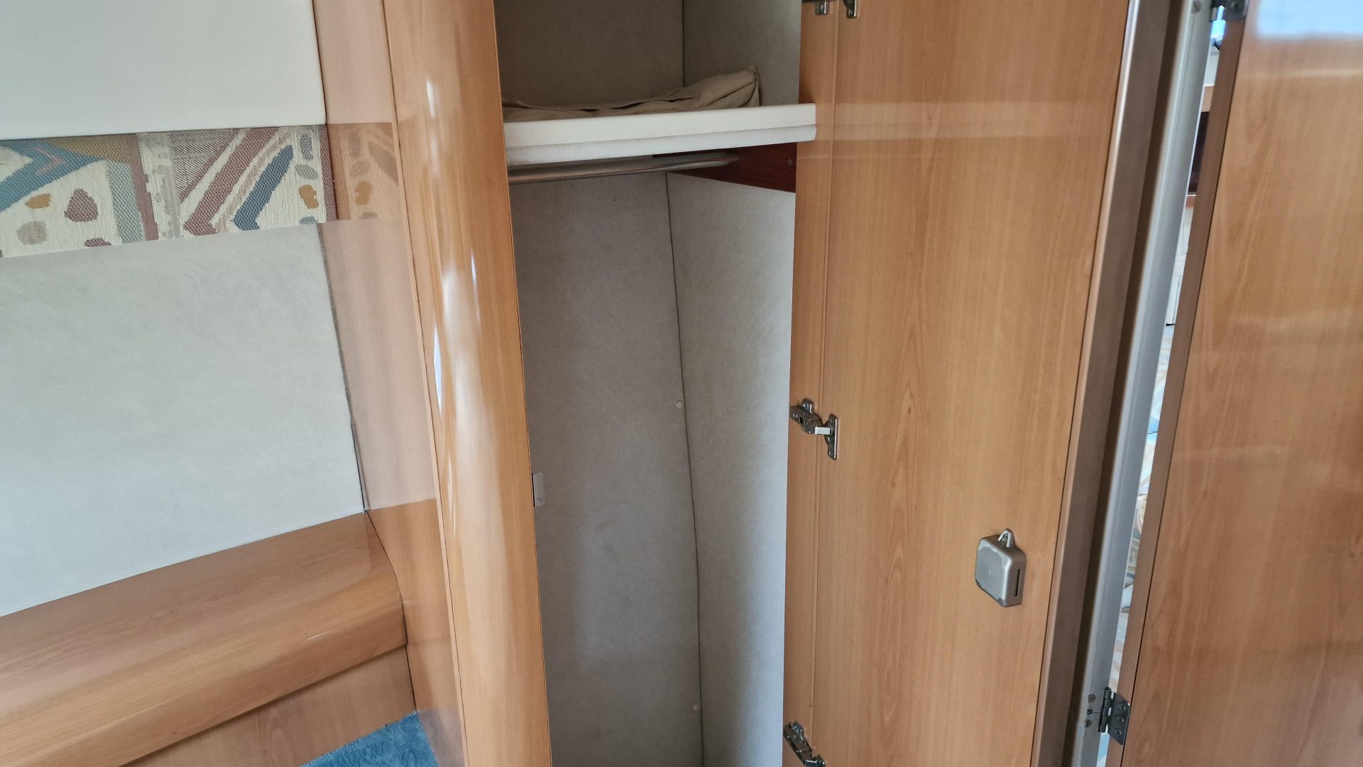 Sealine S34