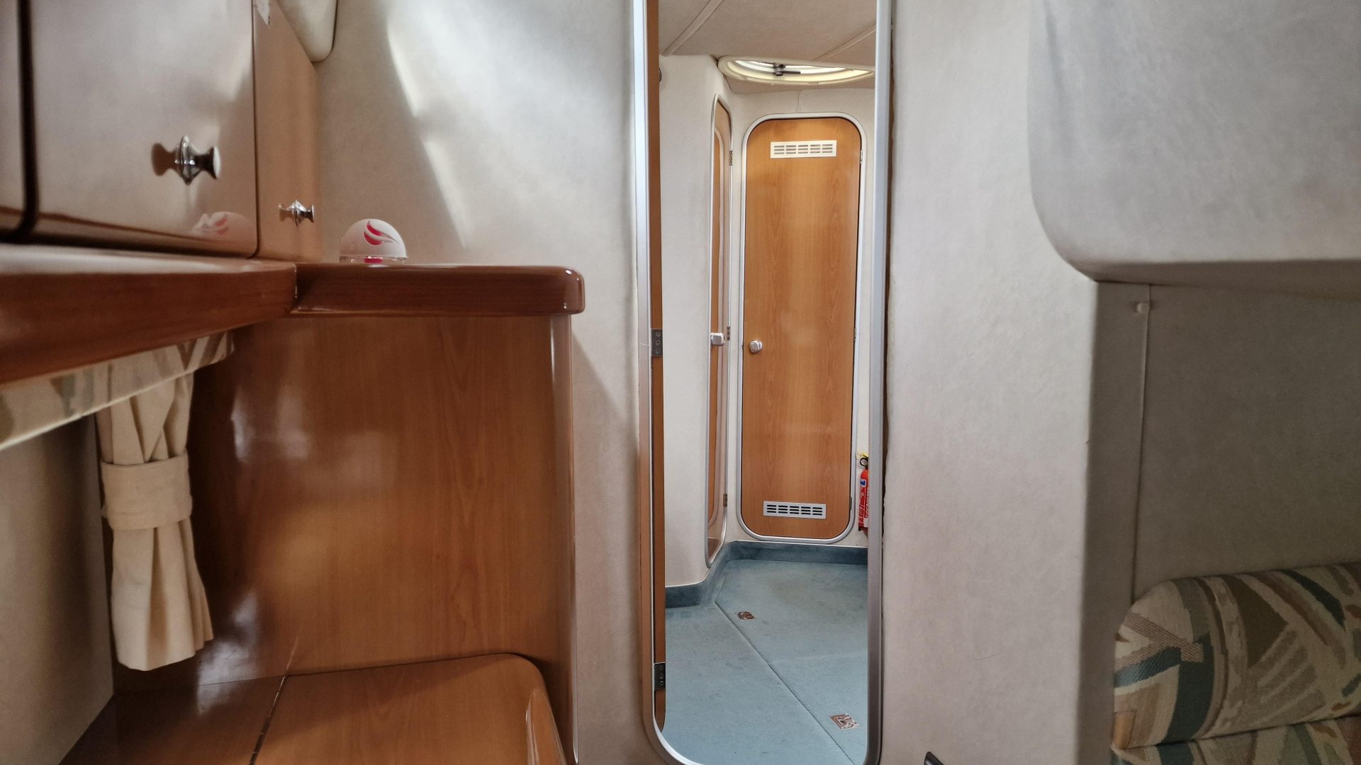 Sealine S34