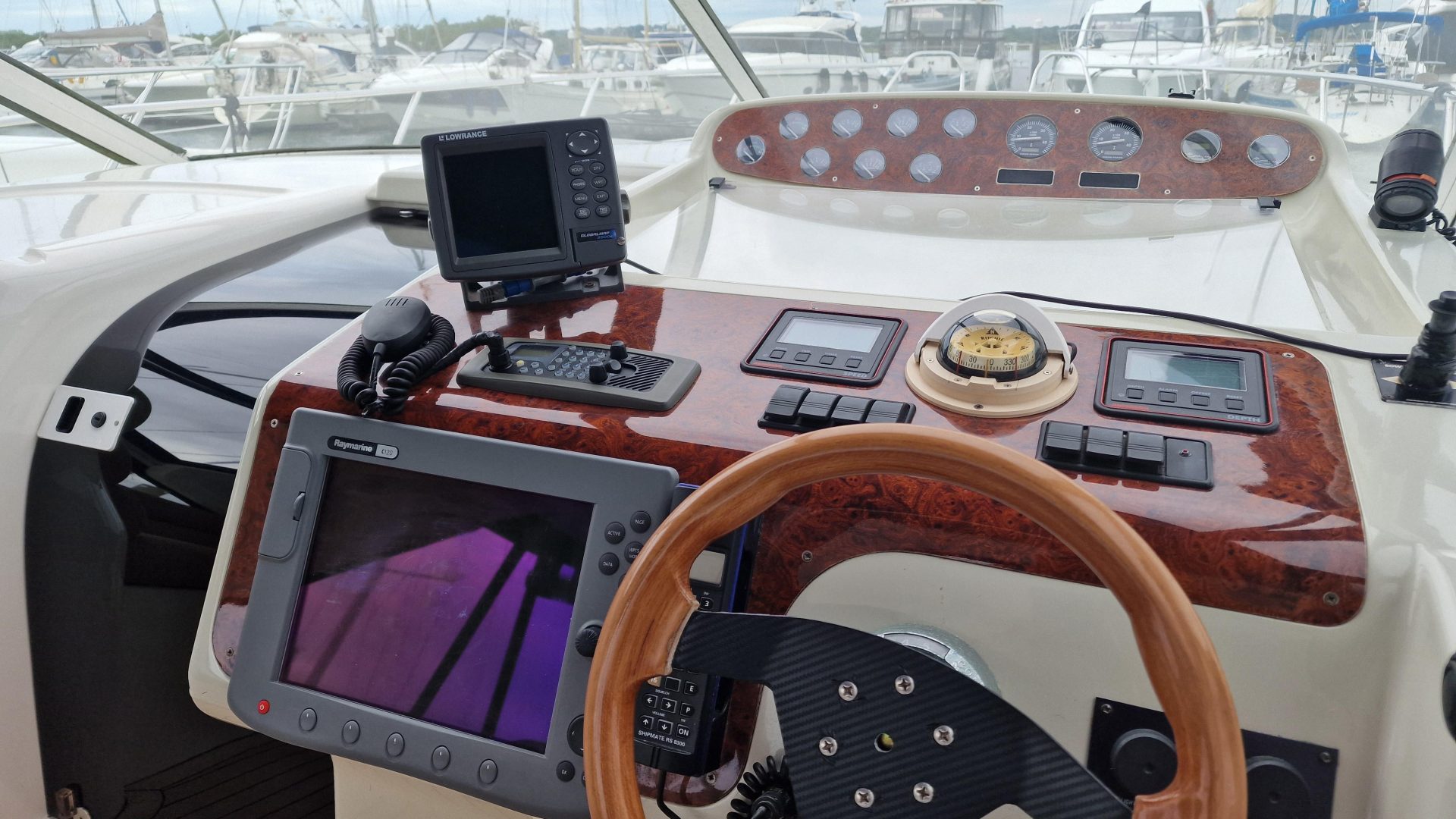 Sealine S34