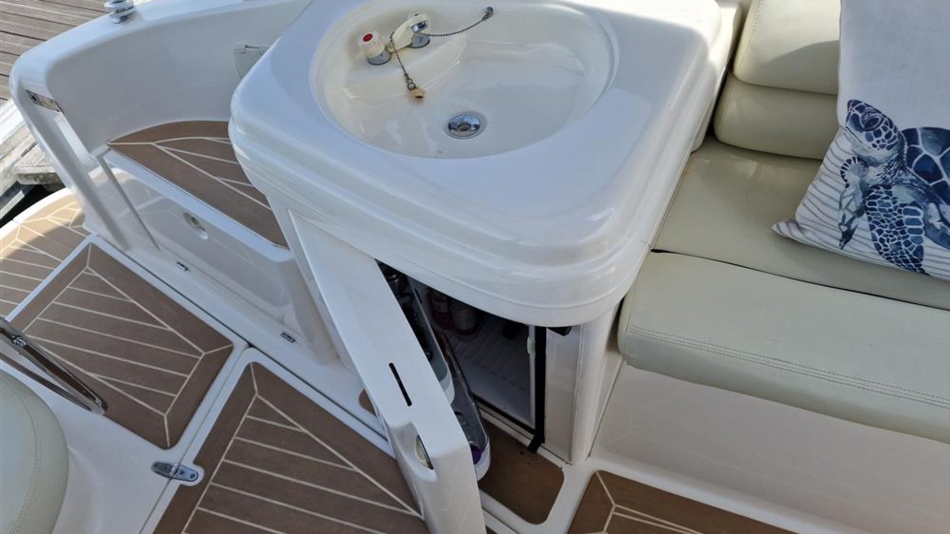 Sealine S34