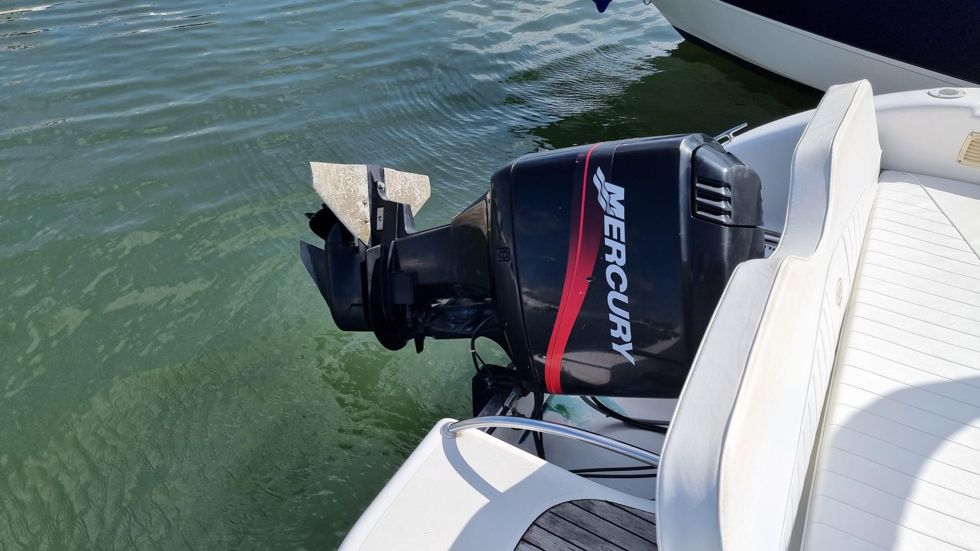 Sessa Marine Islamorada 21