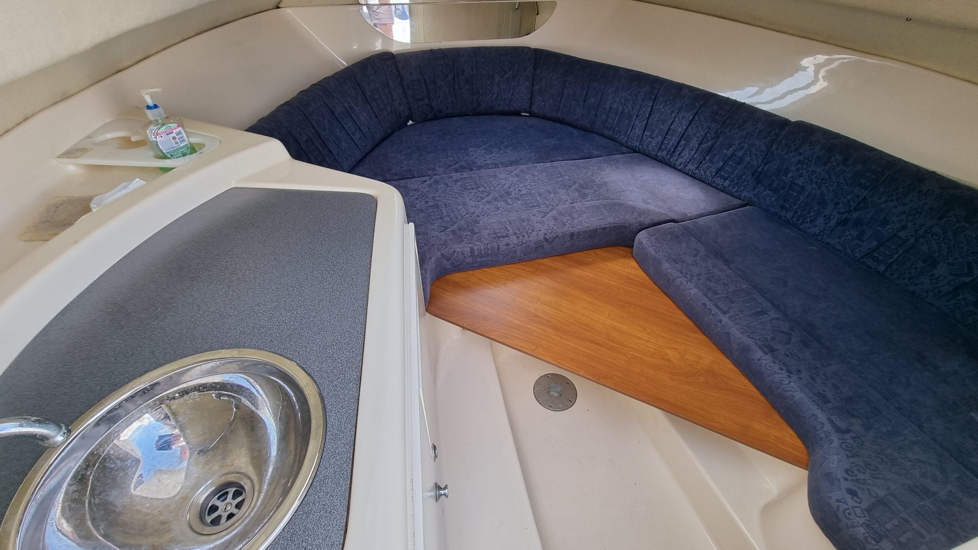 Sessa Marine Islamorada 21