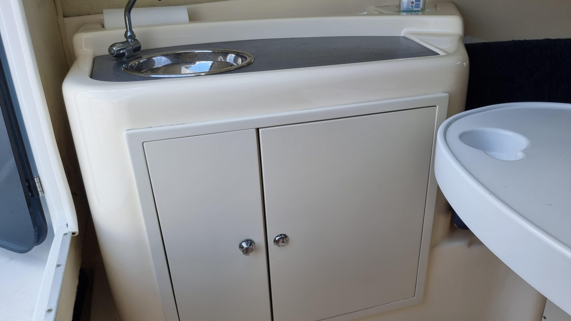 Sessa Marine Islamorada 21