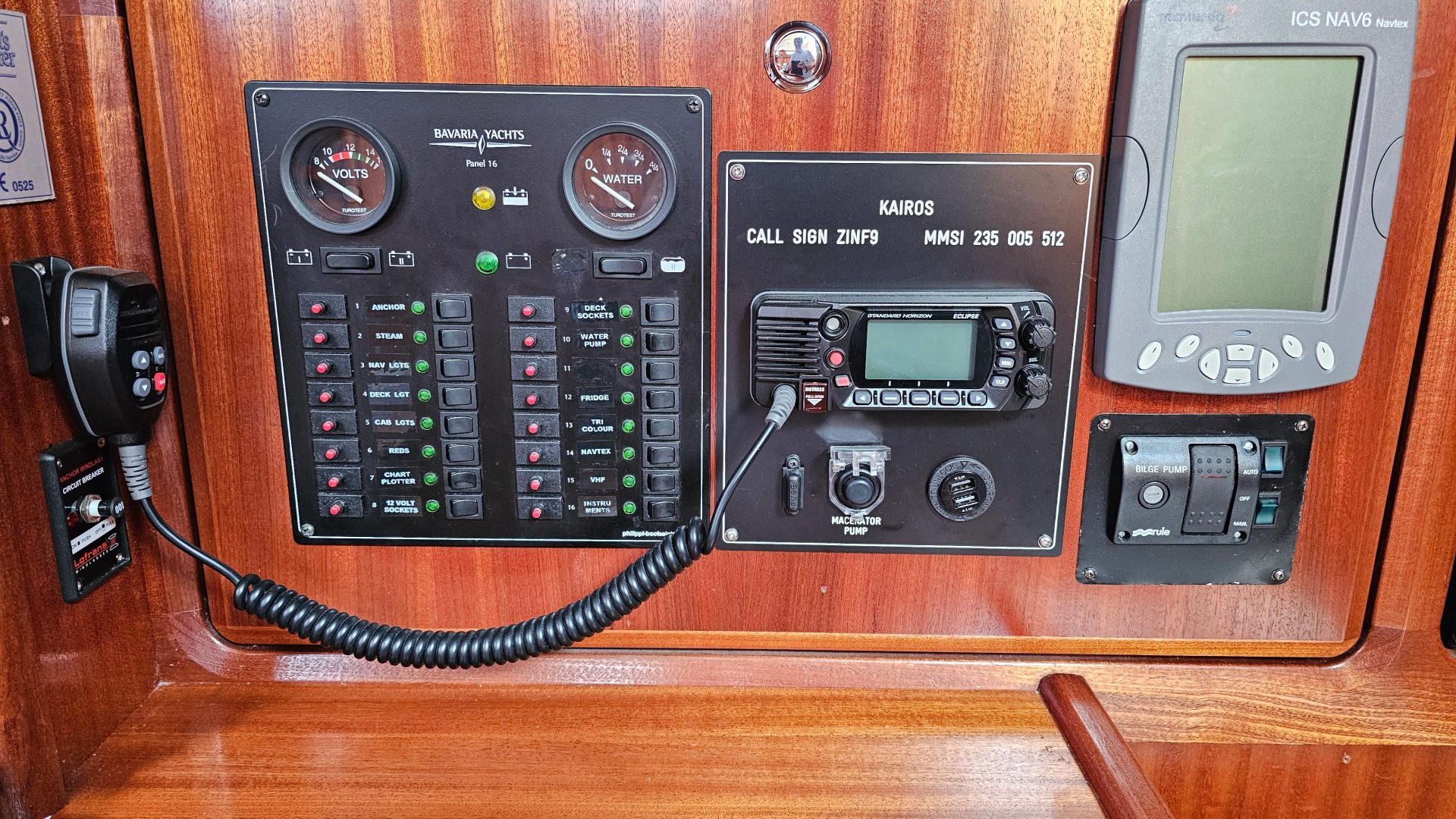 Bavaria 37