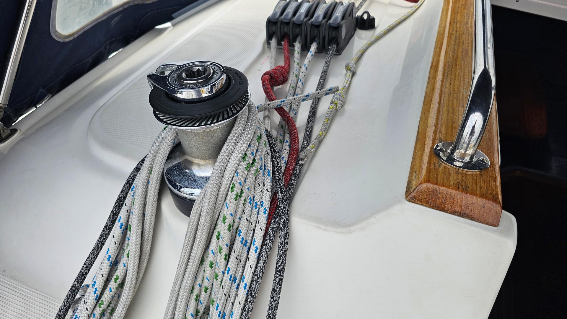 Bavaria 37