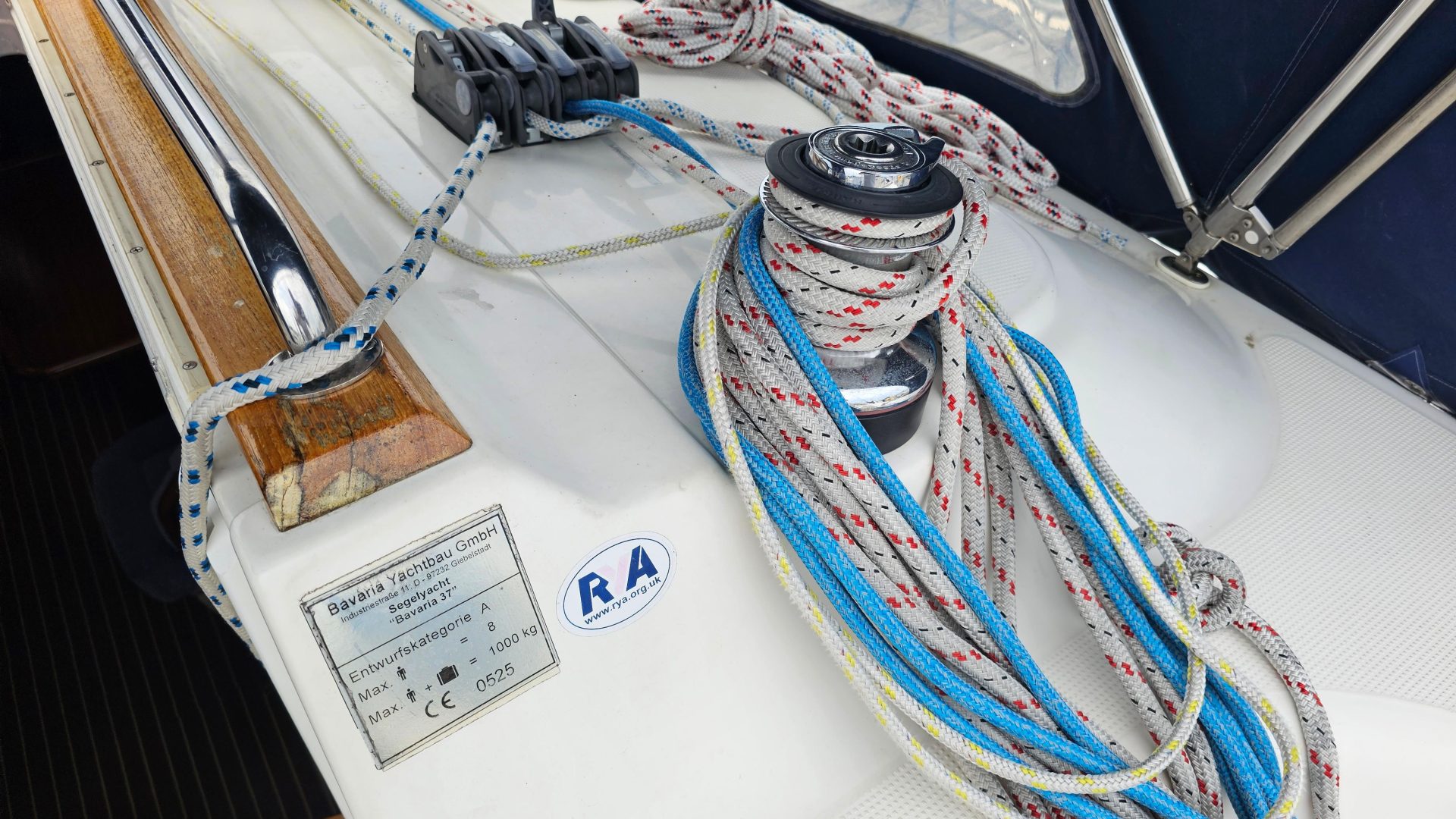 Bavaria 37