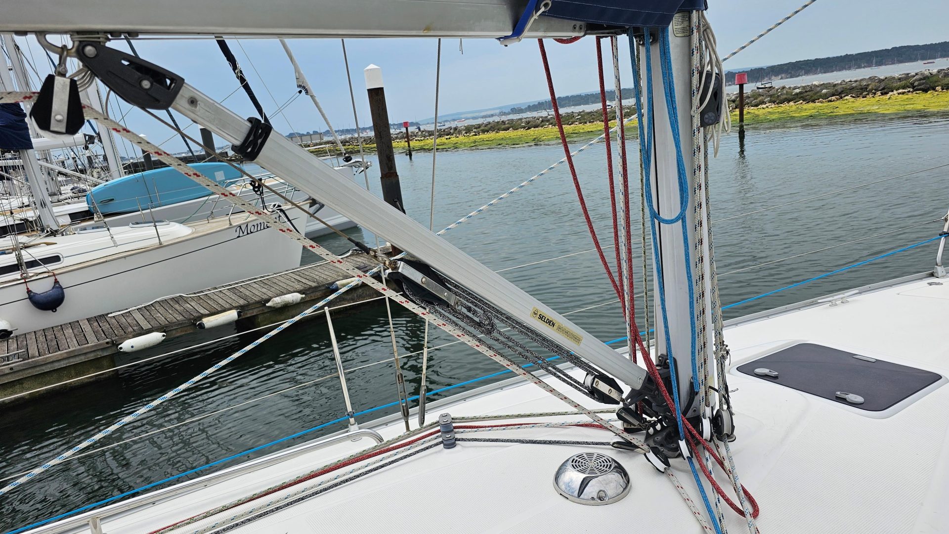 Bavaria 37