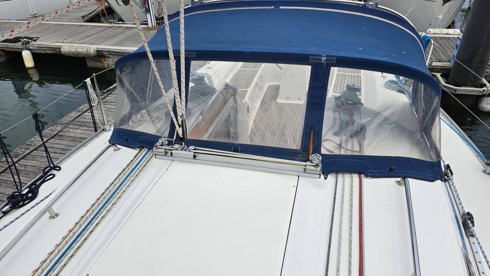 Bavaria 37