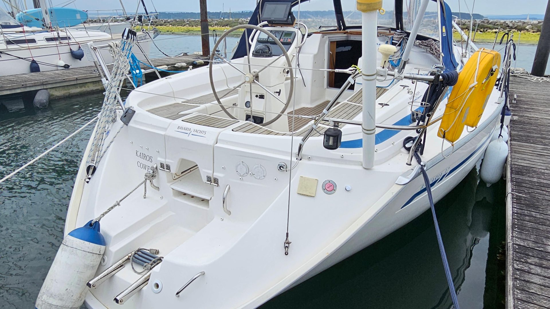 Bavaria 37