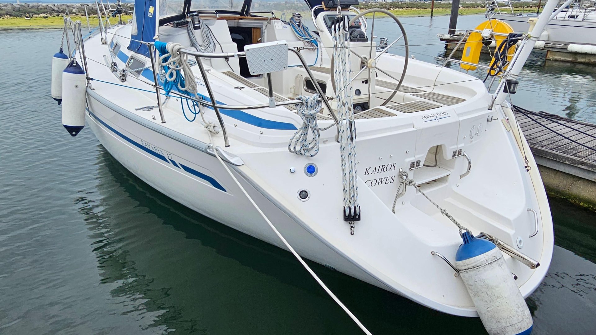 Bavaria 37