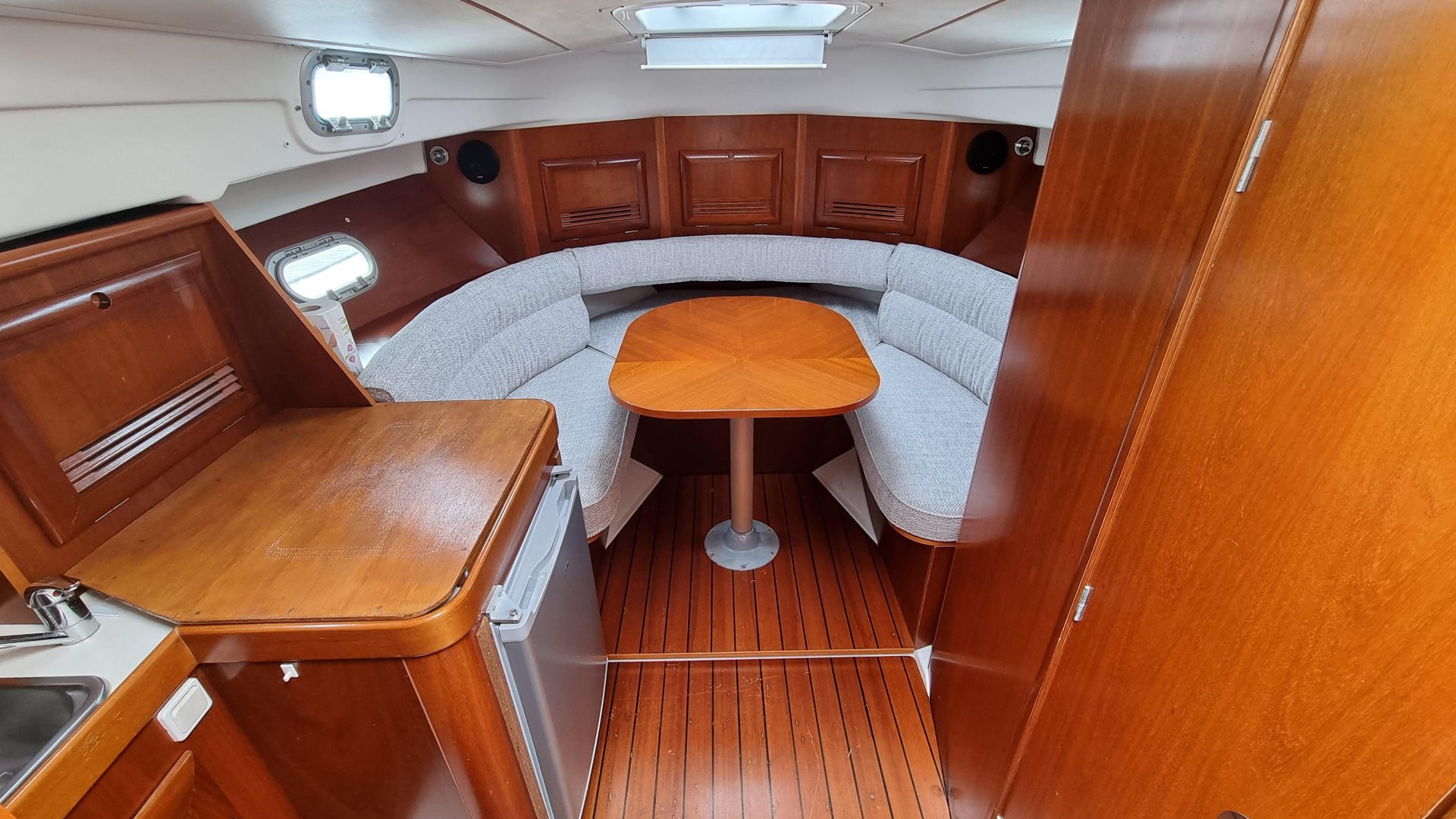 Beneteau Ombrine 800