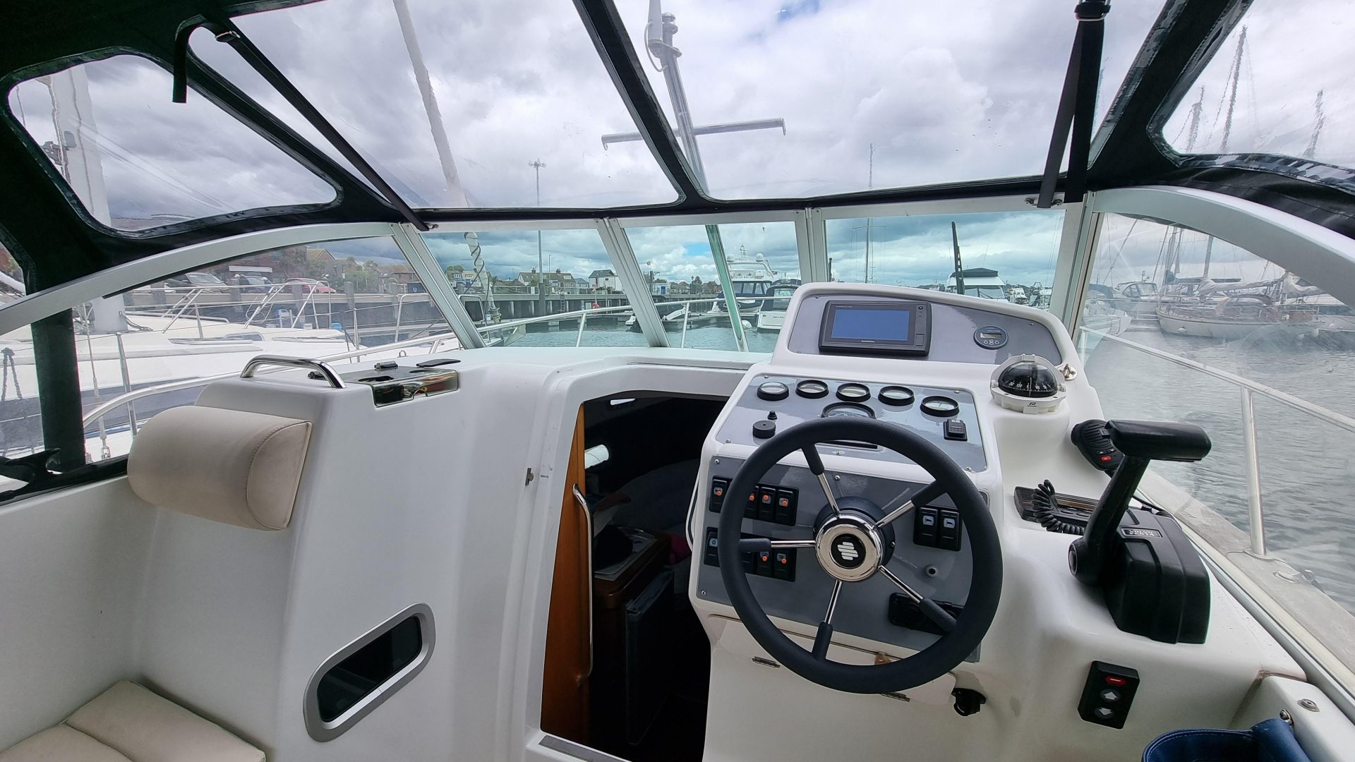 Beneteau Ombrine 800
