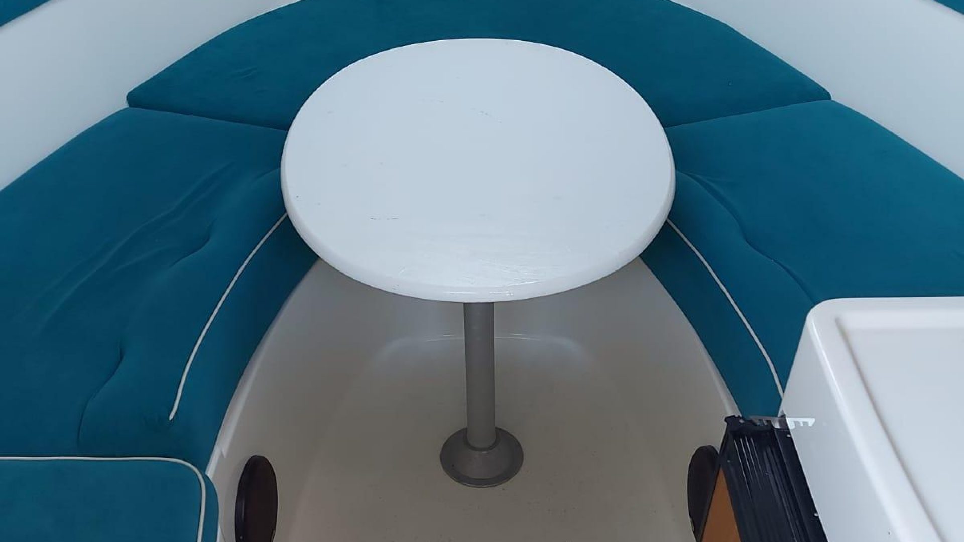Jeanneau Leader 705