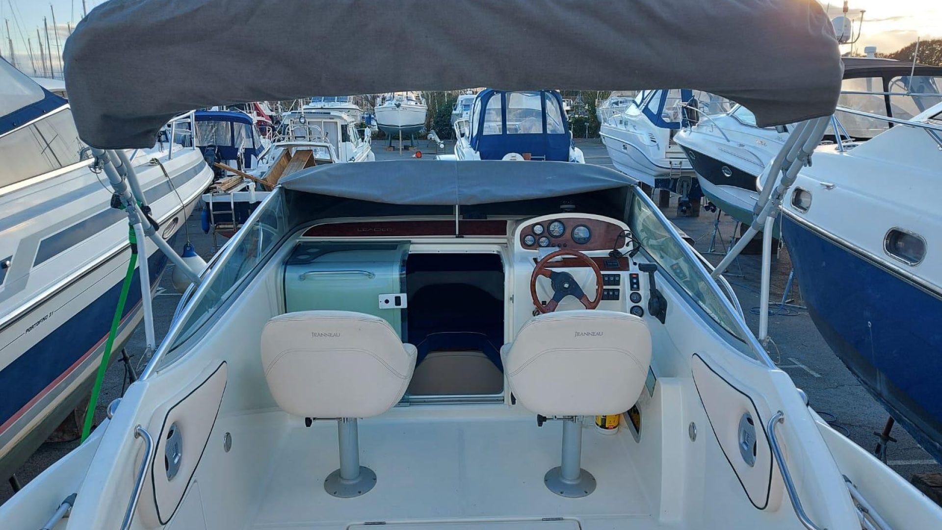 Jeanneau Leader 705