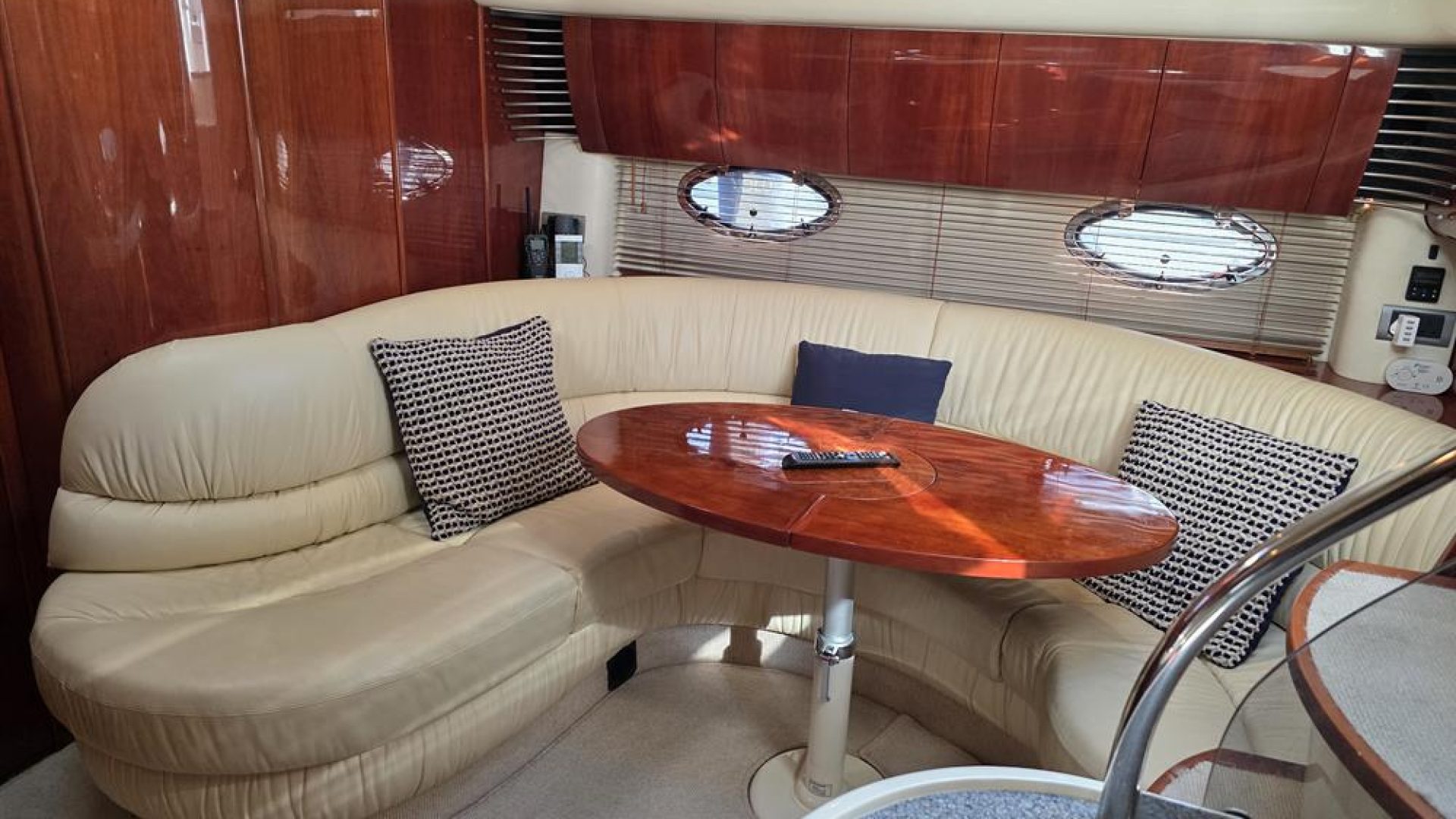 Fairline Targa 43