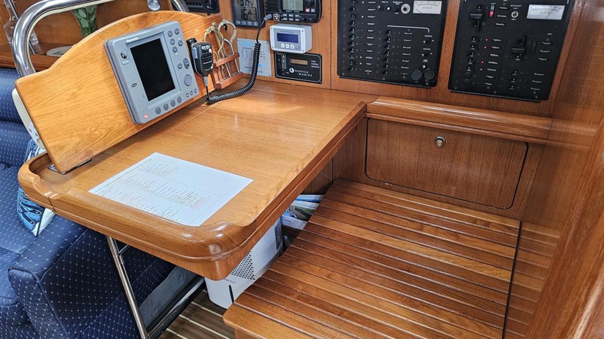 Hunter 41