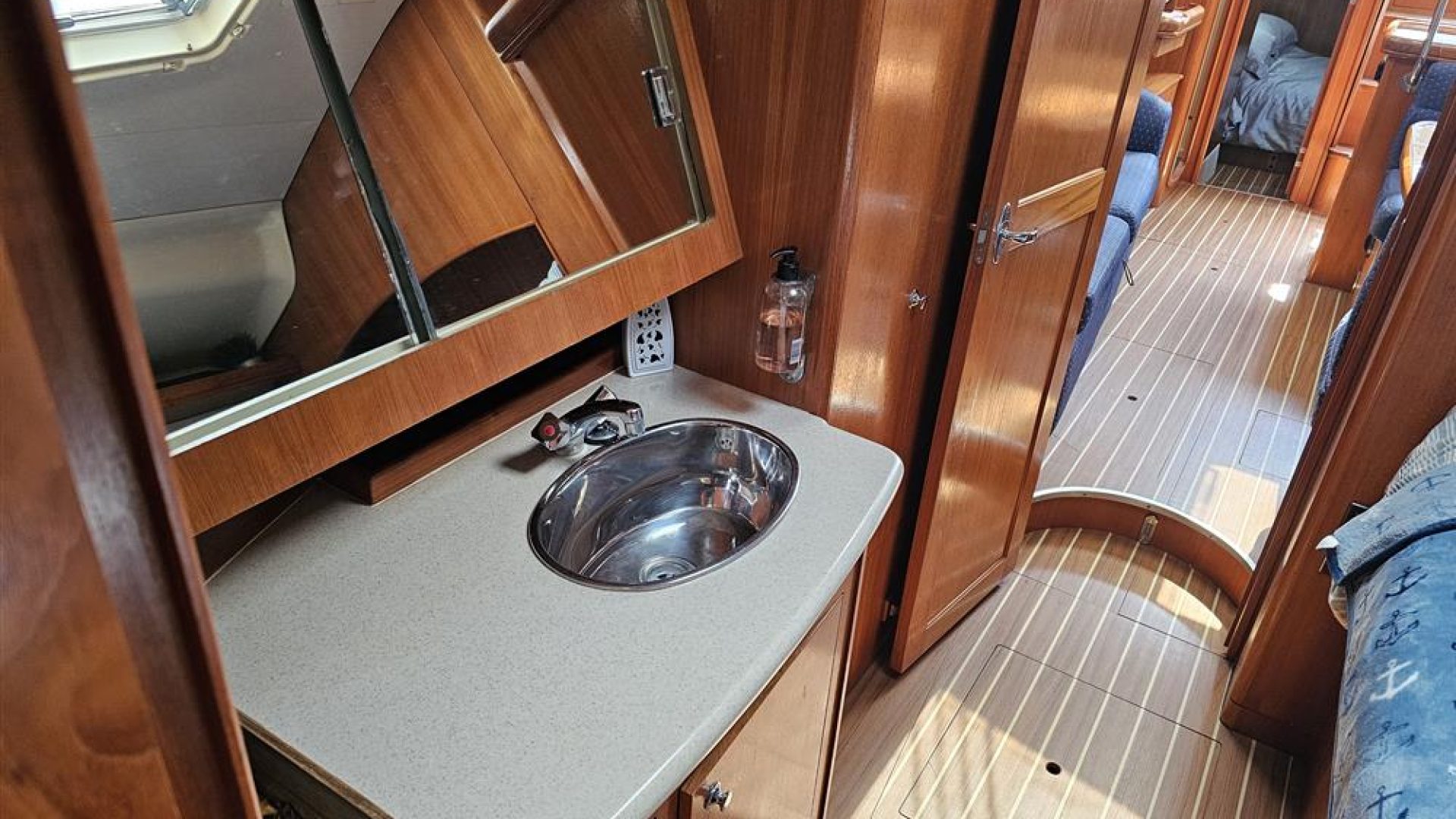 Hunter 41
