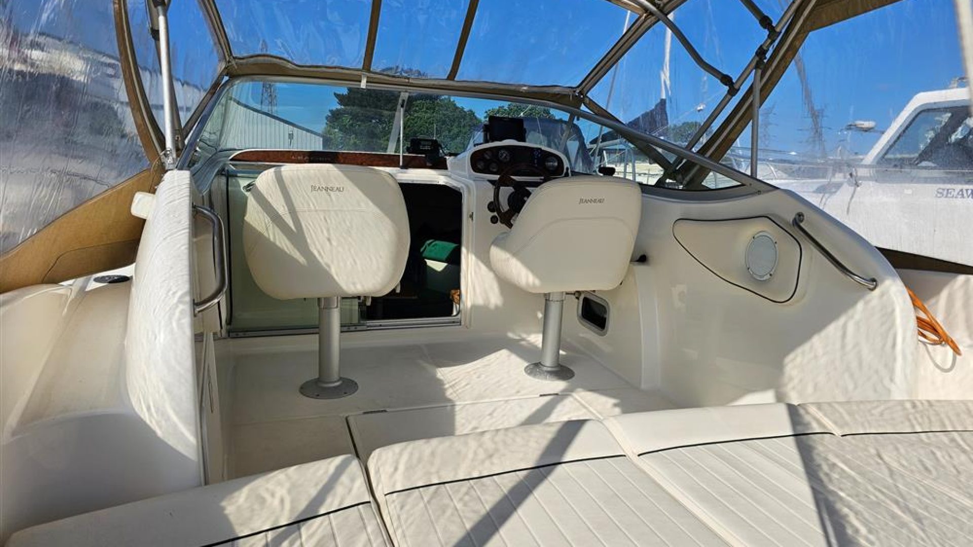 Jeanneau Leader 705