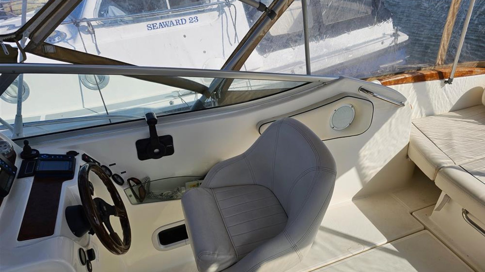 Jeanneau Leader 705
