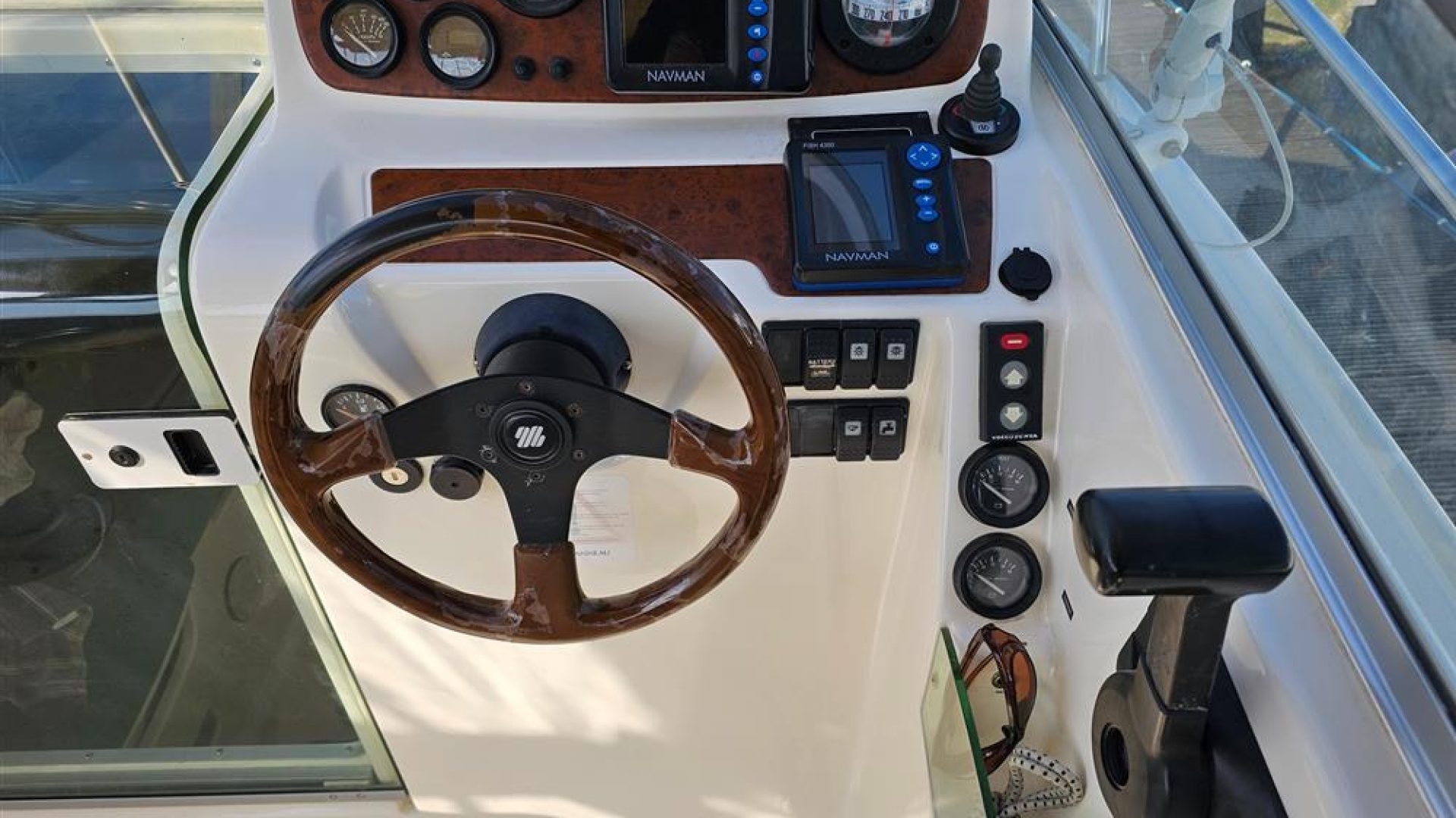 Jeanneau Leader 705