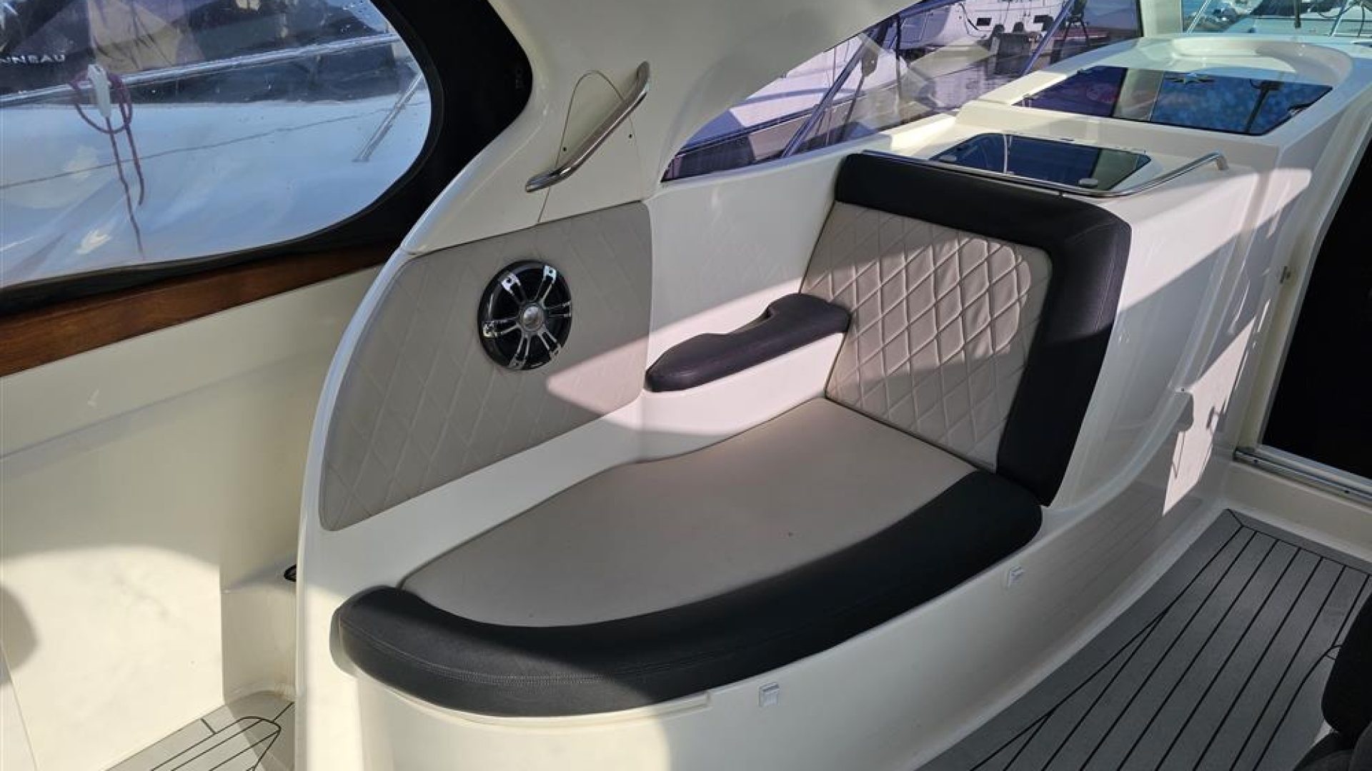 Jeanneau Prestige 34